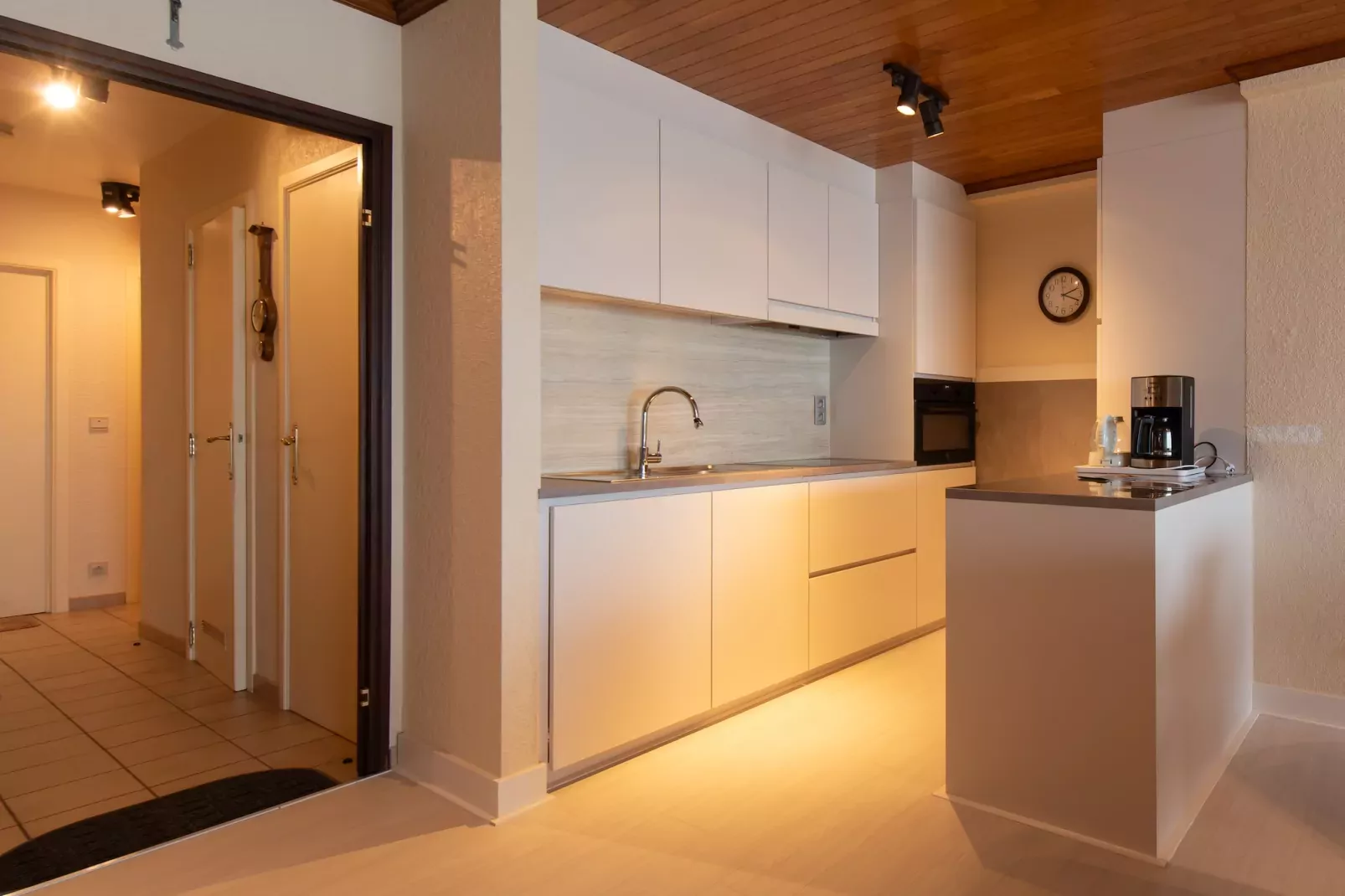 ZANDBK2 0702/ 7B-Keuken