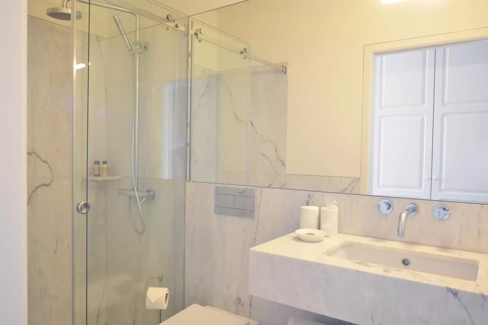 YOUROPO - Market 1A-Badkamer