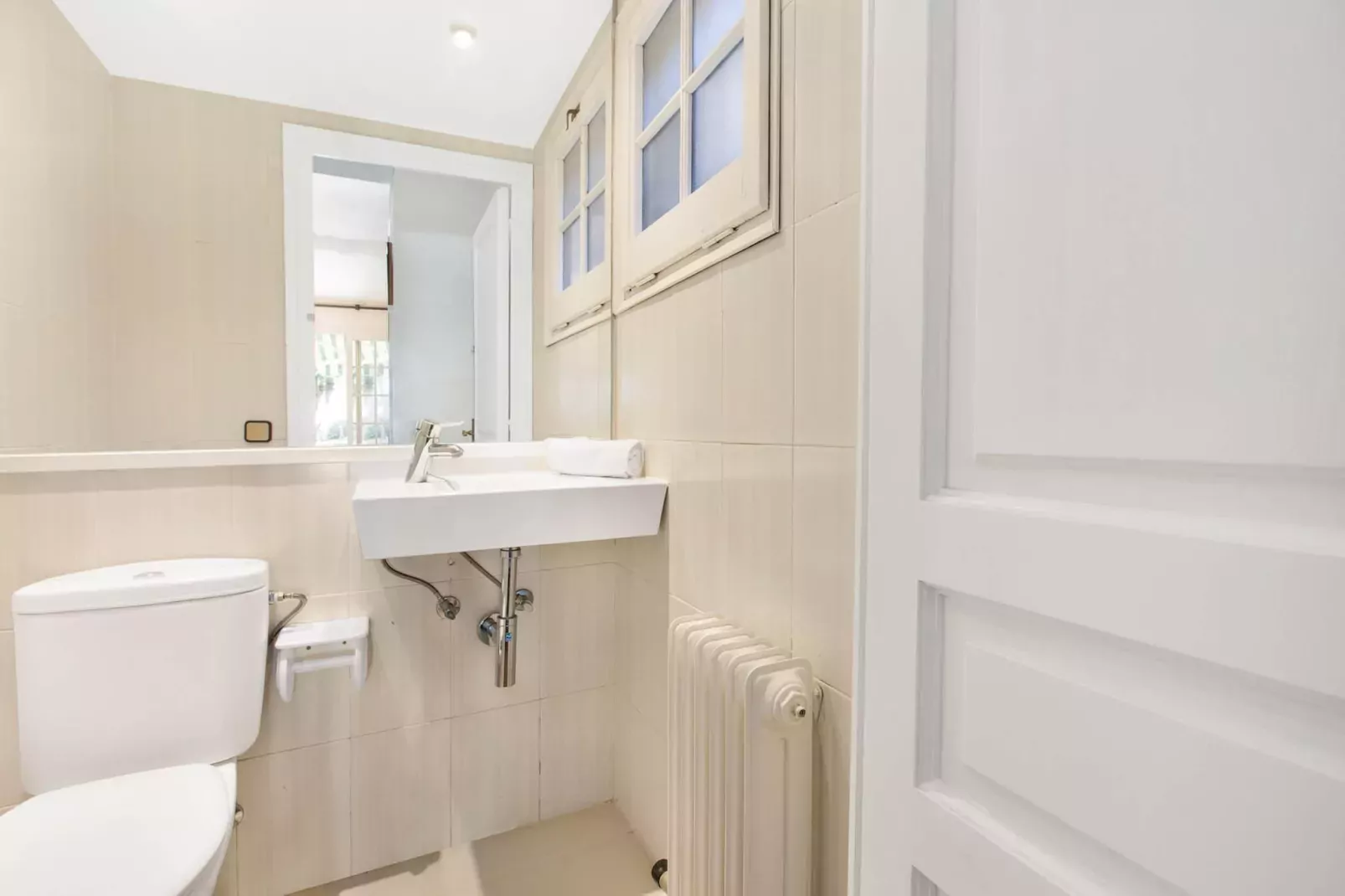 Ses Brises 28-Badkamer