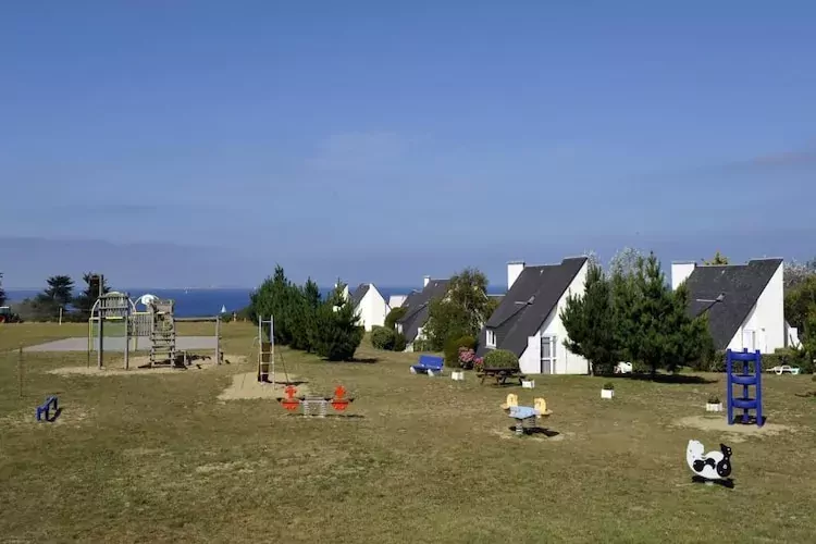 Belle-Île-en-Mer/Gîte 4 Pièces 8 Personnes 1 bébé 2 salles d'eau-Buitenkant zomer