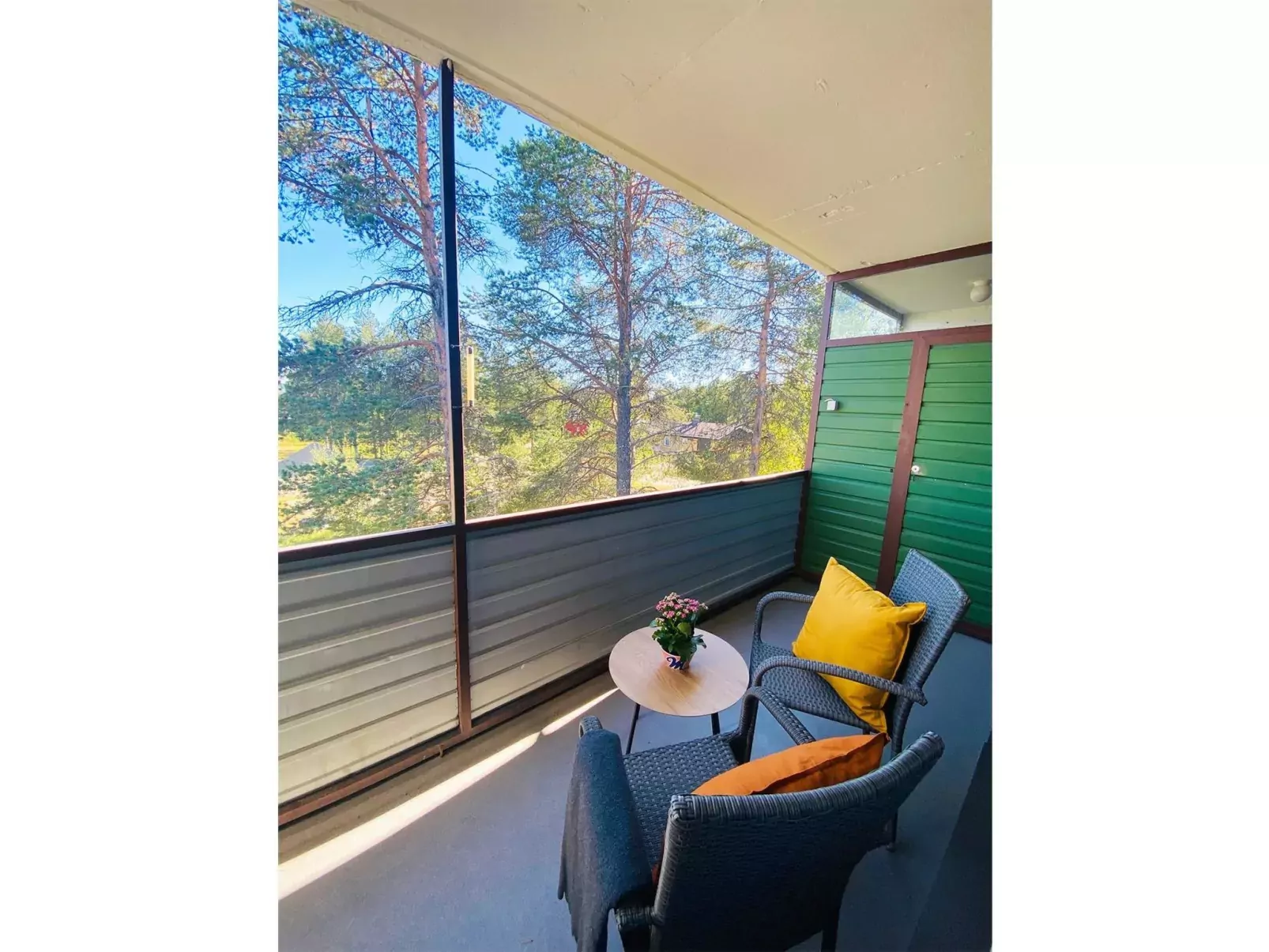 The cozy loggers suite-Buiten