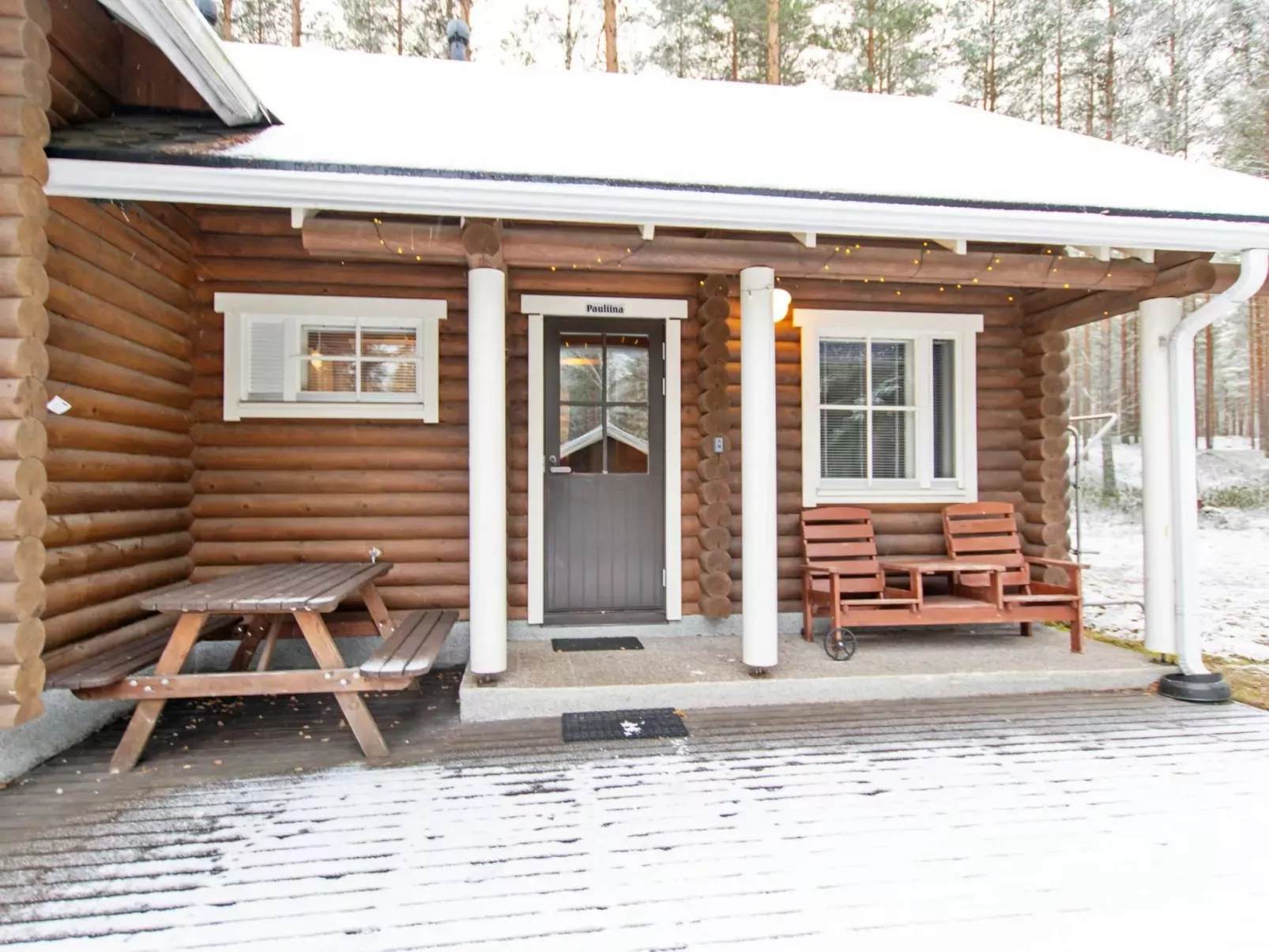 Kilpolan orvokki, pauliina ja karoliina-Buiten