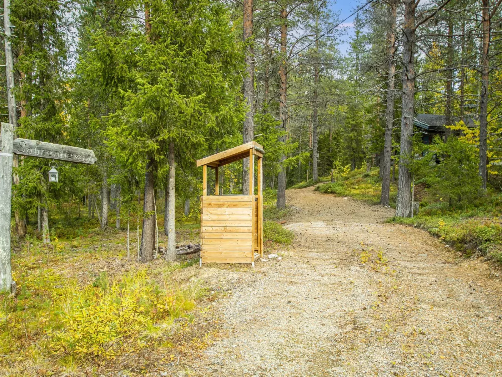 Salmentieva 2-Buiten