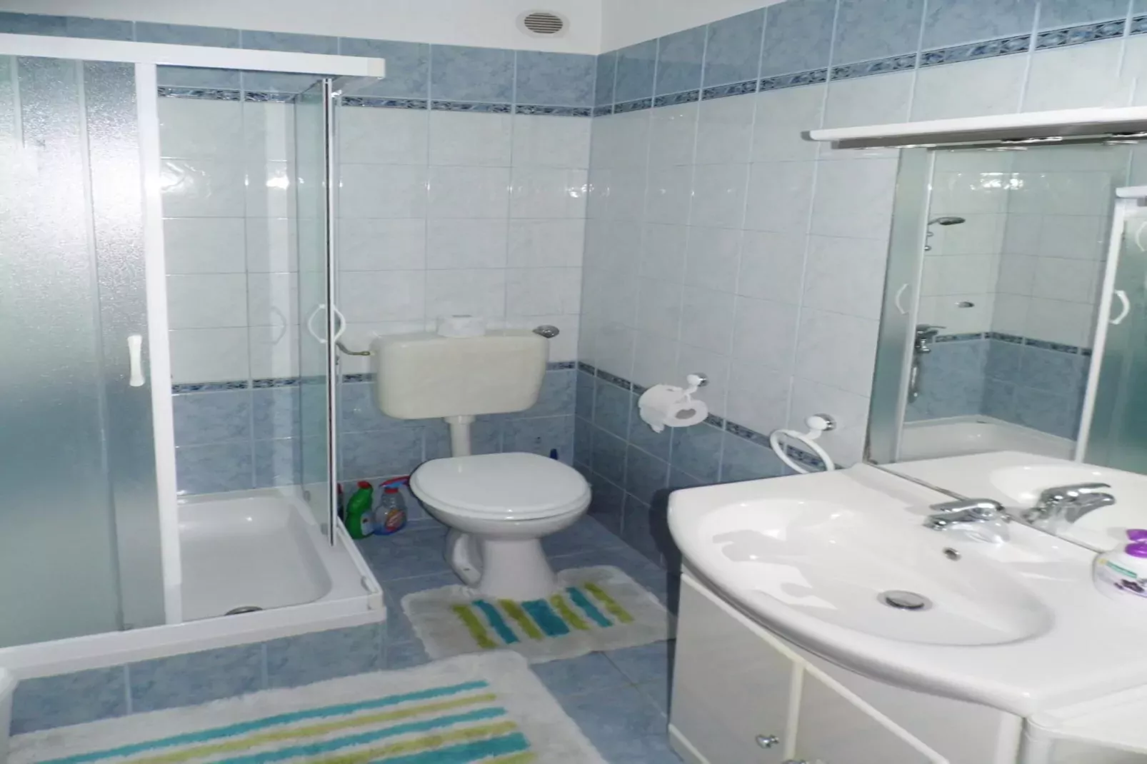 Villa Una - apartman 1-Badkamer