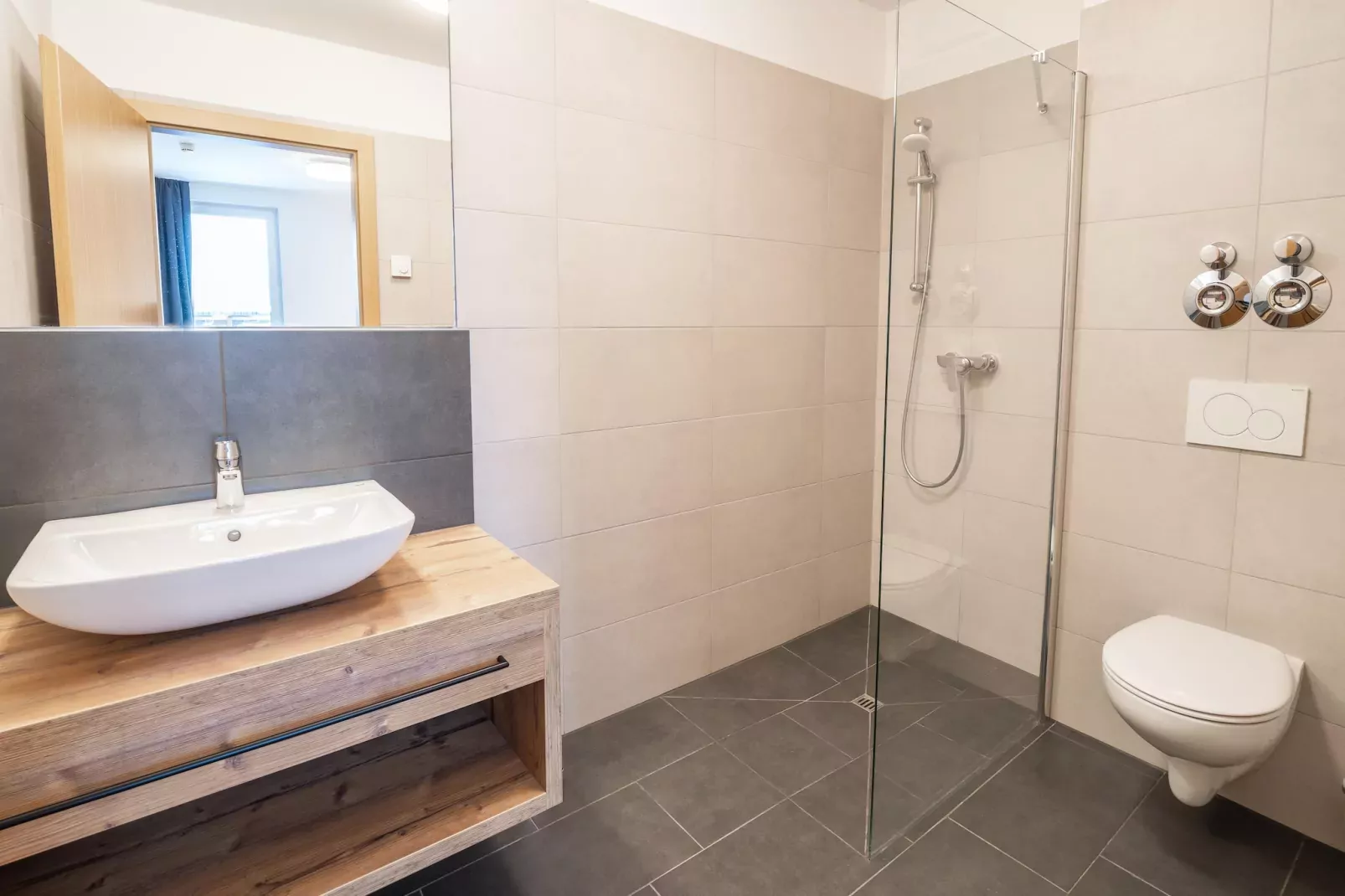 Comfort One-bedroom Apartment – KA1C-Badkamer