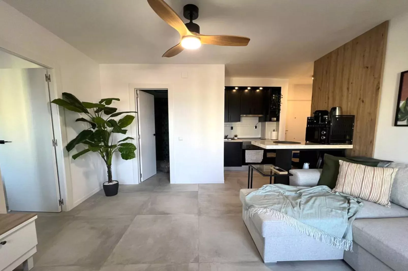 Apartamento con vistas al mar-Woonkamer