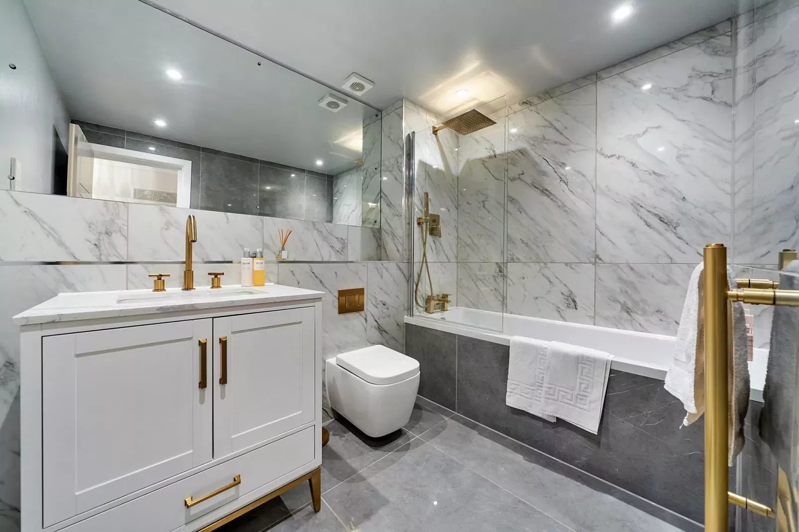 The Ivy Suite-Badkamer