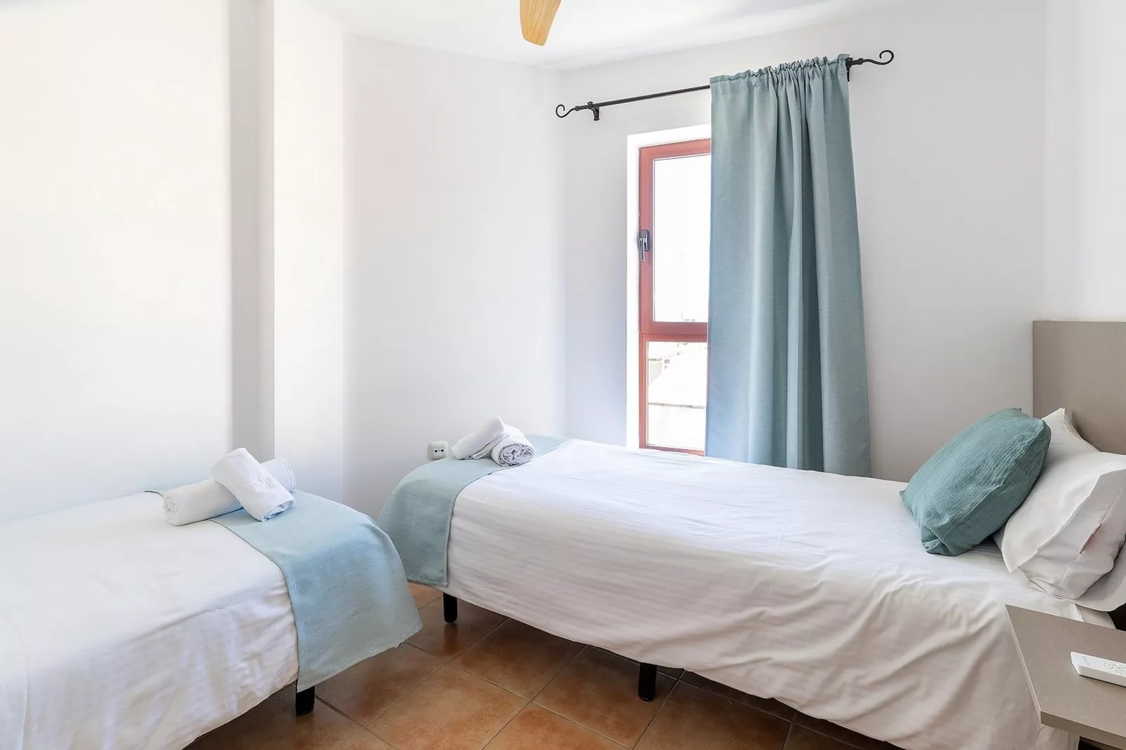 Apartamento en playa Las Carmenes-Slaapkamer