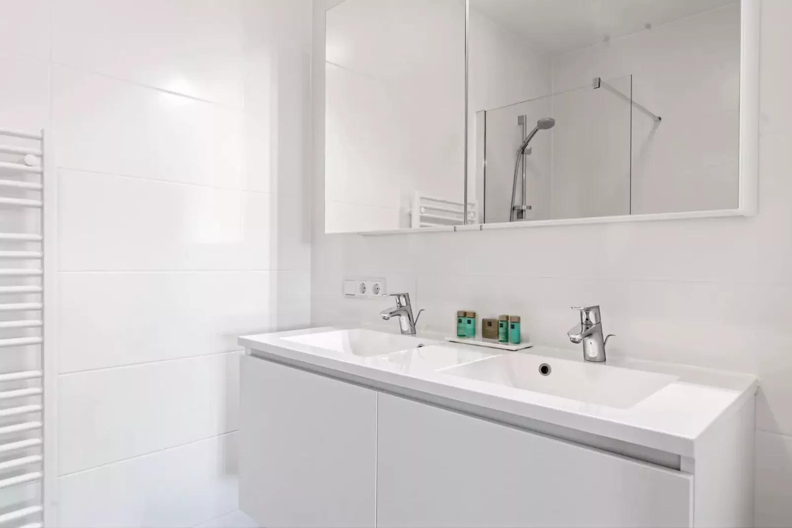 Breskens Apartments & Penthouses 9 - Buitenkant zomer