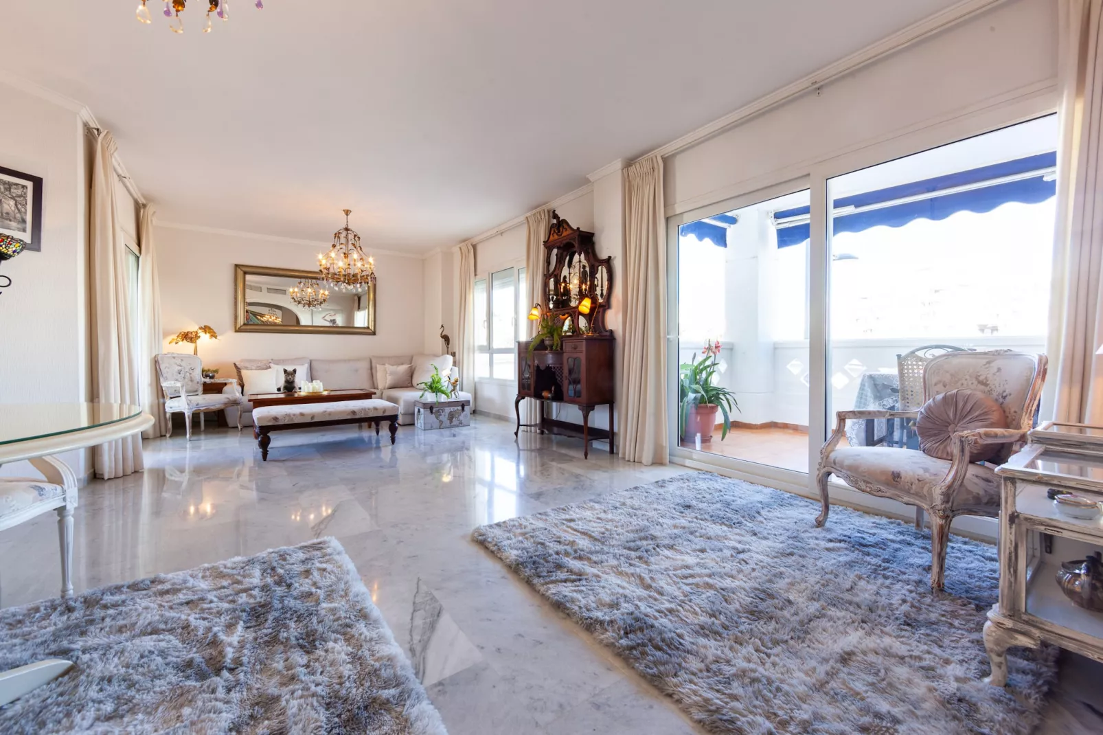 San Pedro del Mar-Woonkamer