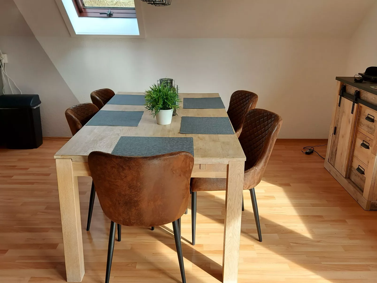 Sternberg 225/227 Ganzes Haus-Binnen