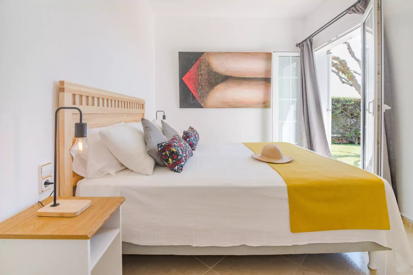 Villa Maricel-Image-tags.