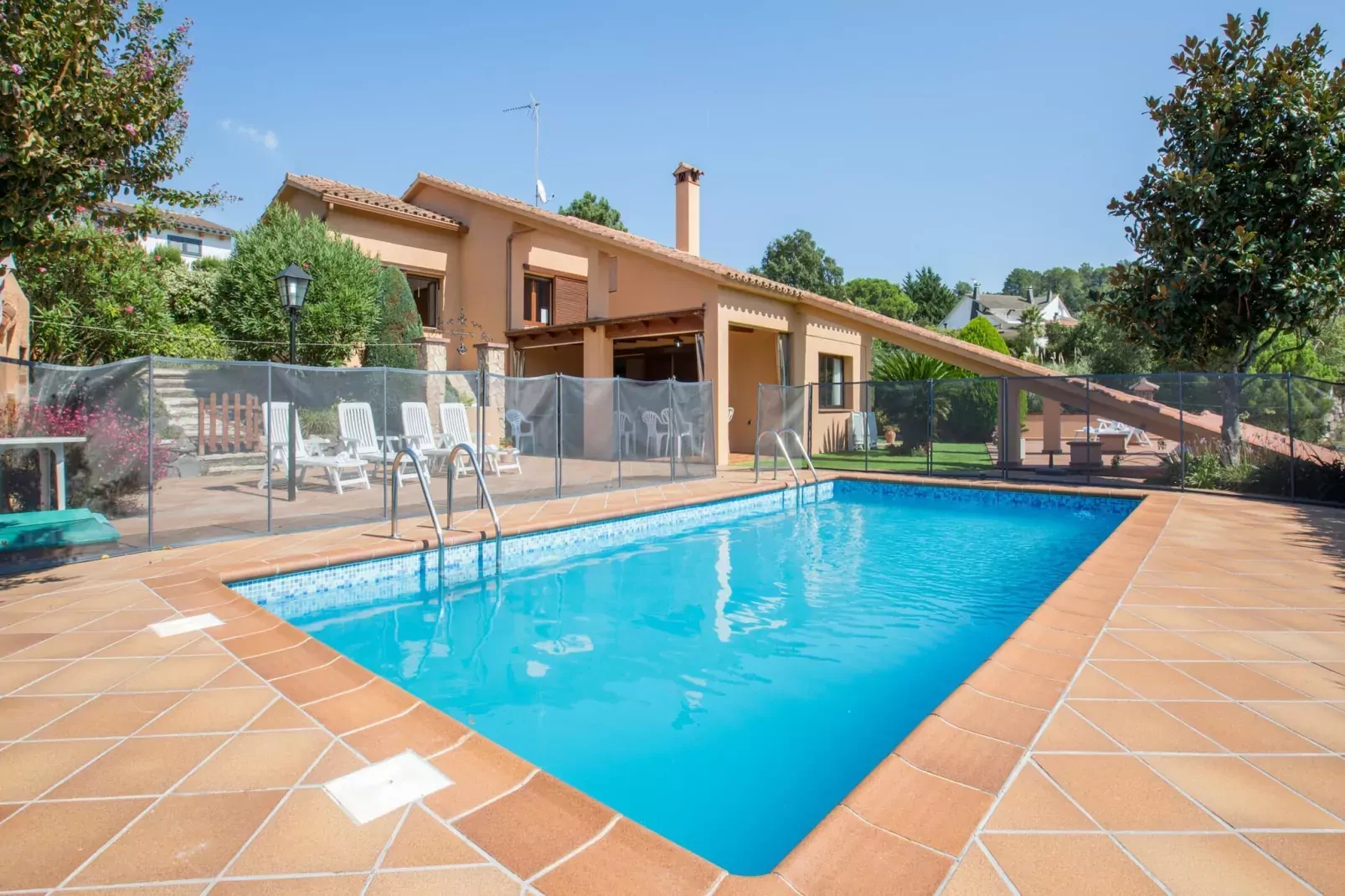 poolofhouse