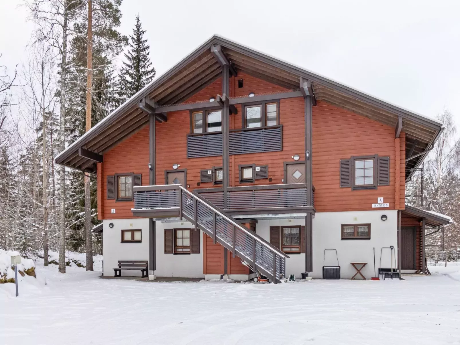 Alppitalo sinitähti 9 apt 1-Buiten