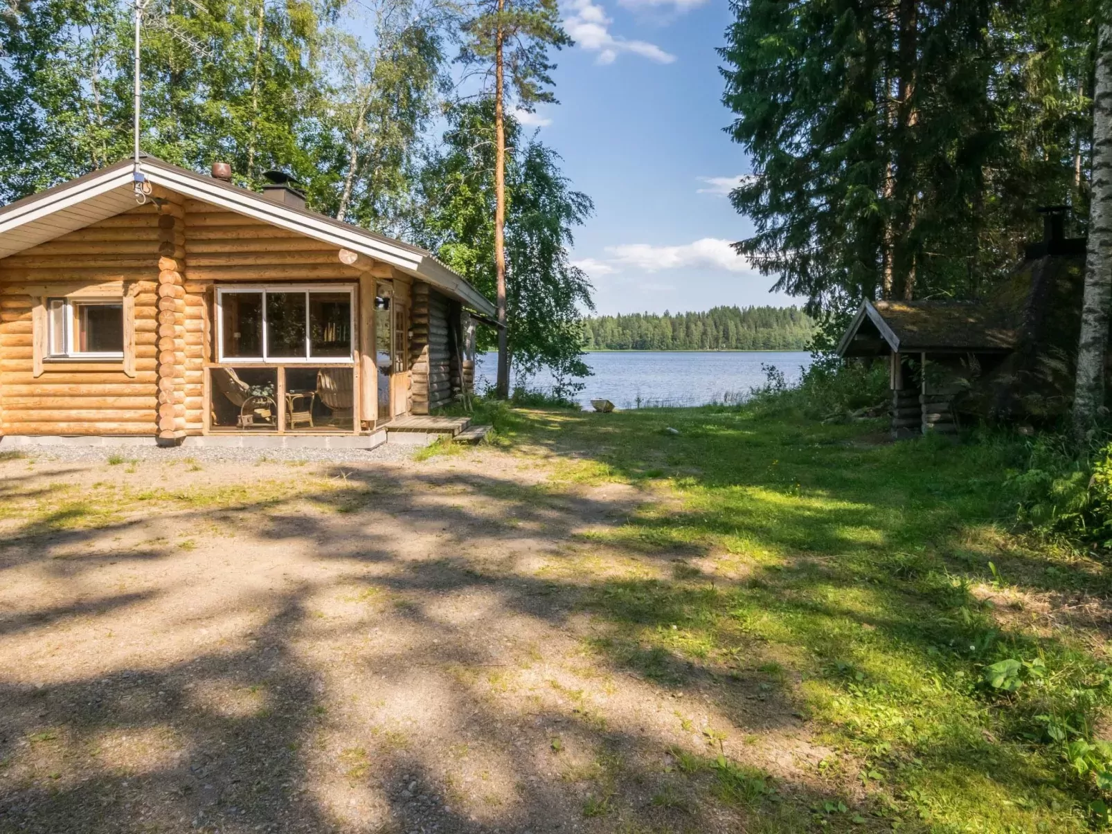 Lemmenmaja-Buiten