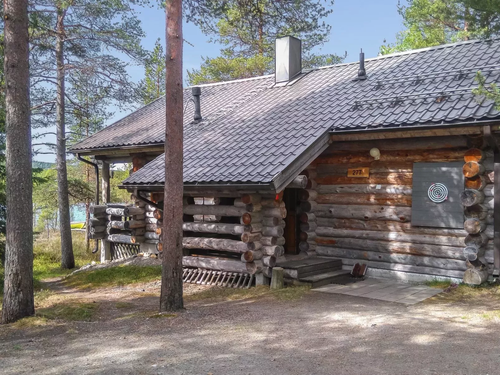 Honkapirtti, vuotunki-Buiten