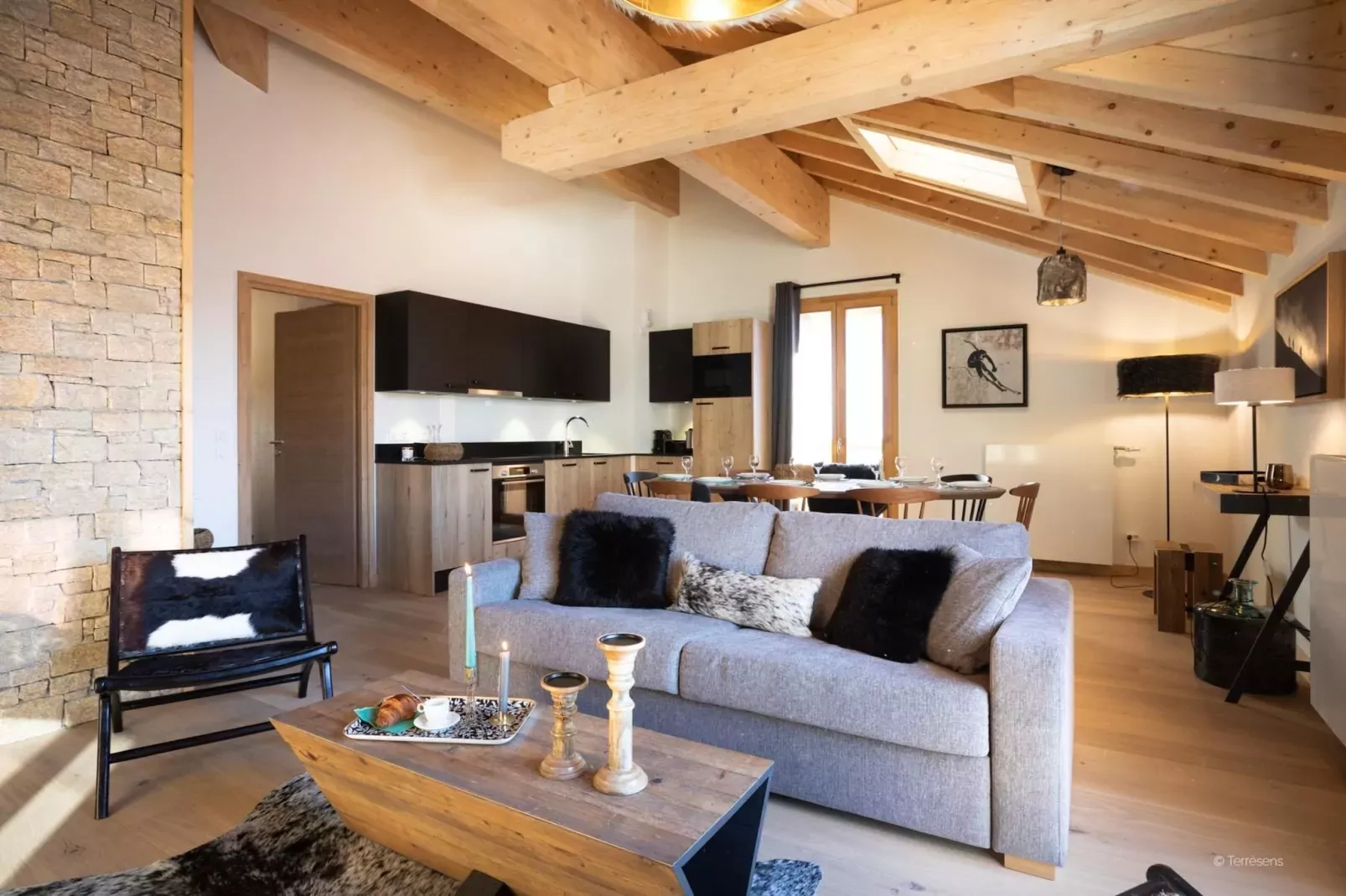 LES DEUX ALPES Neige et Soleil -A48P-Woonkamer