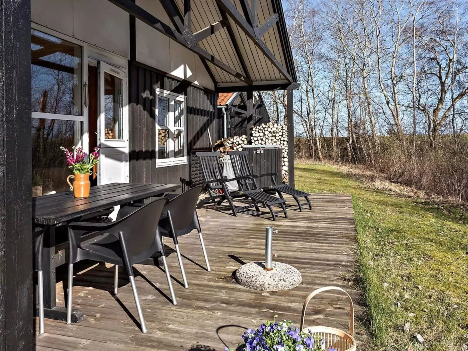 "Orpah" - 100m from the sea-Binnen
