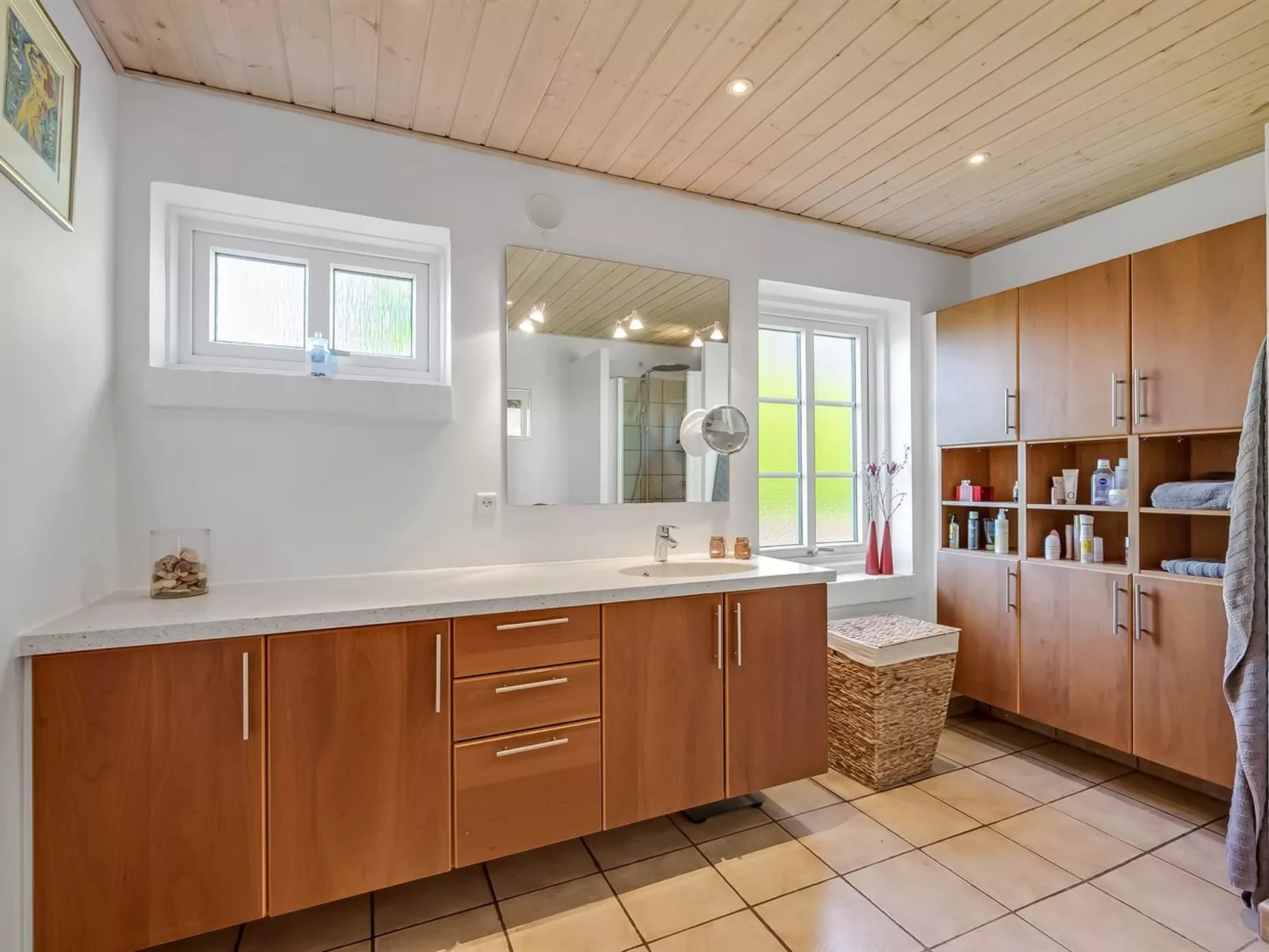 "Quirina" - 6km from the sea-Binnen