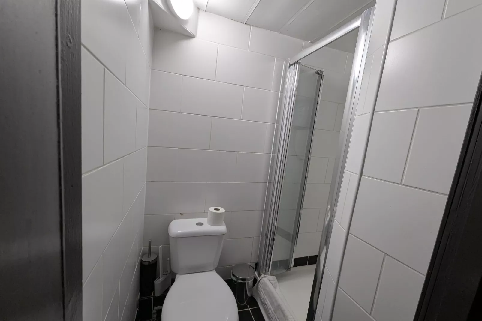 Firs lodge Sta twin-Badkamer