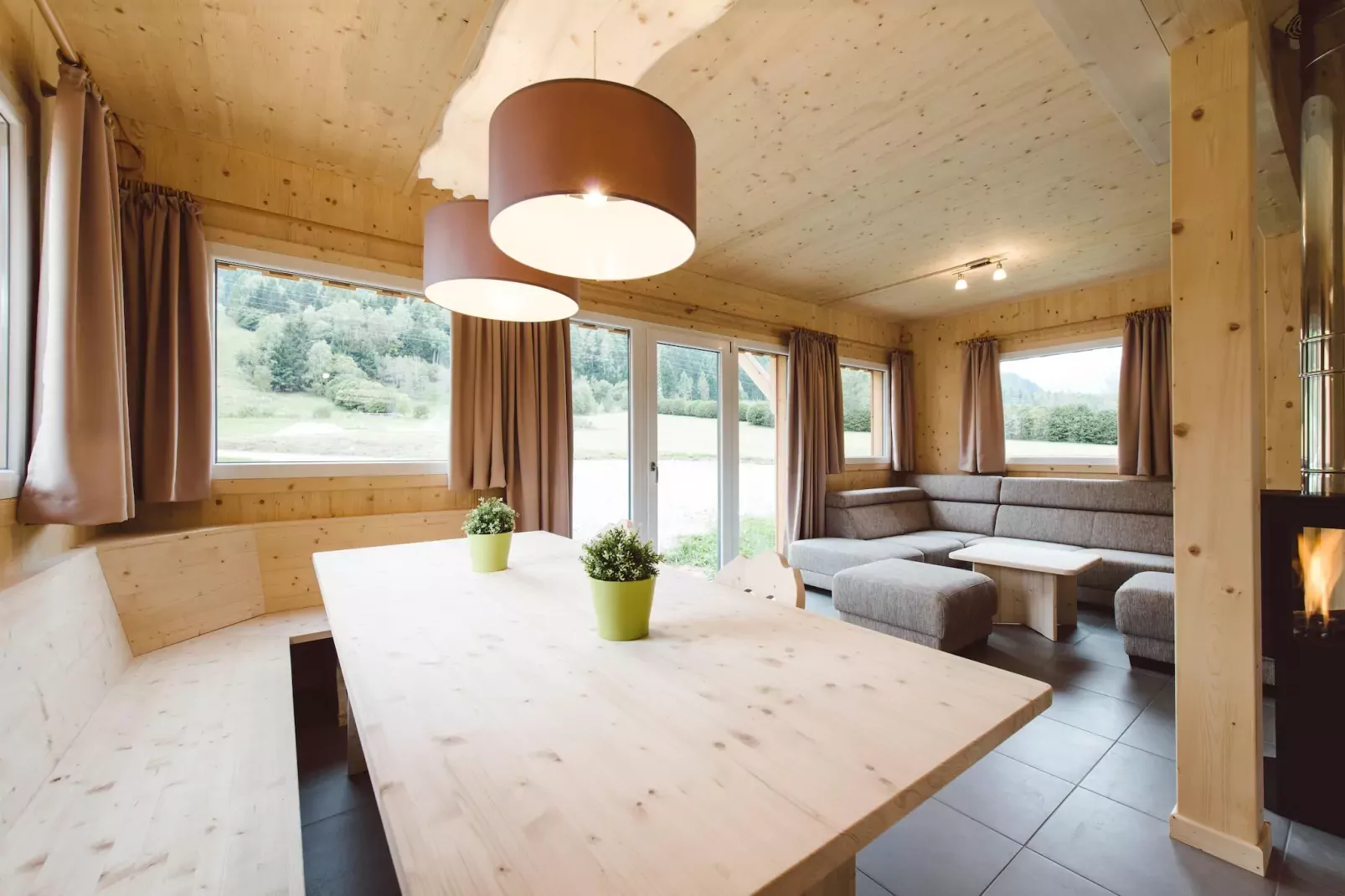 Kreischberg Chalets 37-Eetkamer