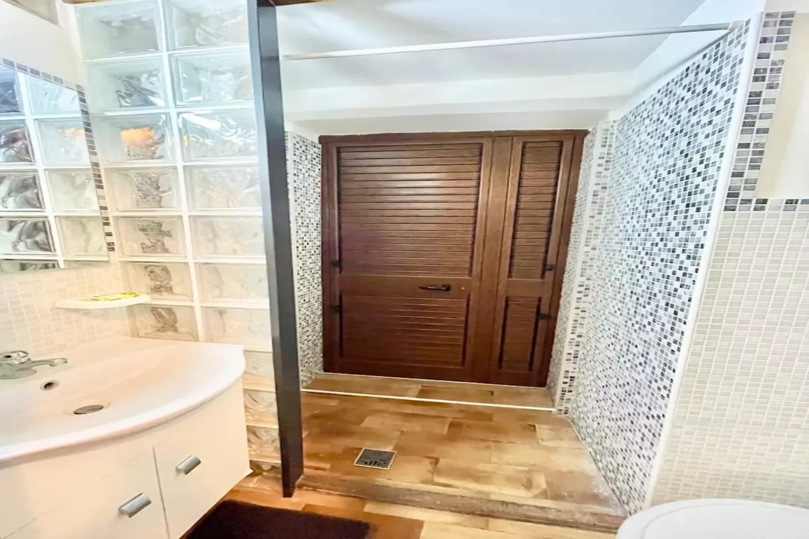 Holiday home, Francavilla di Sicilia-Casa Virginia-Badkamer