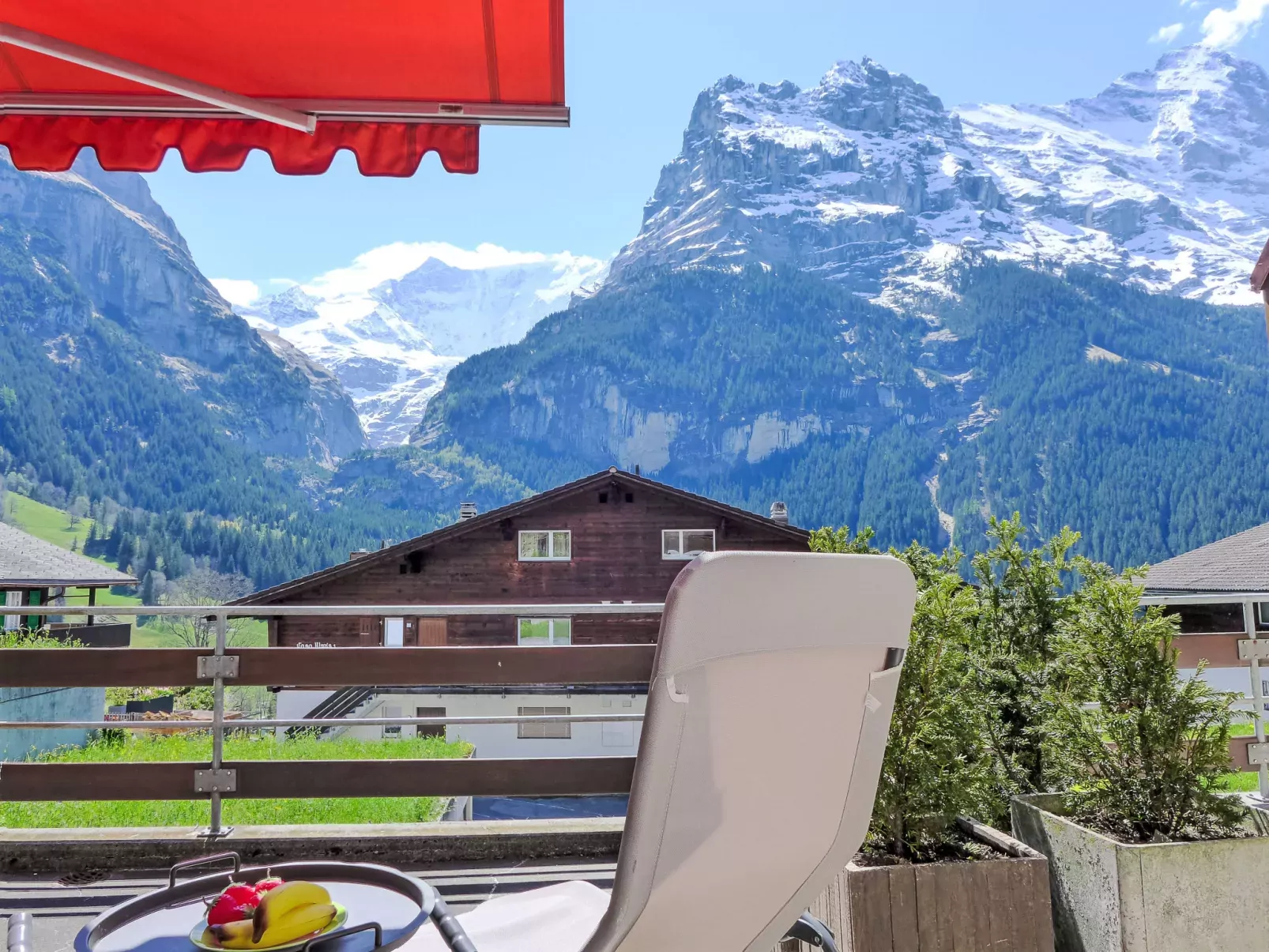 Chalet Almis-Bödeli-Buiten