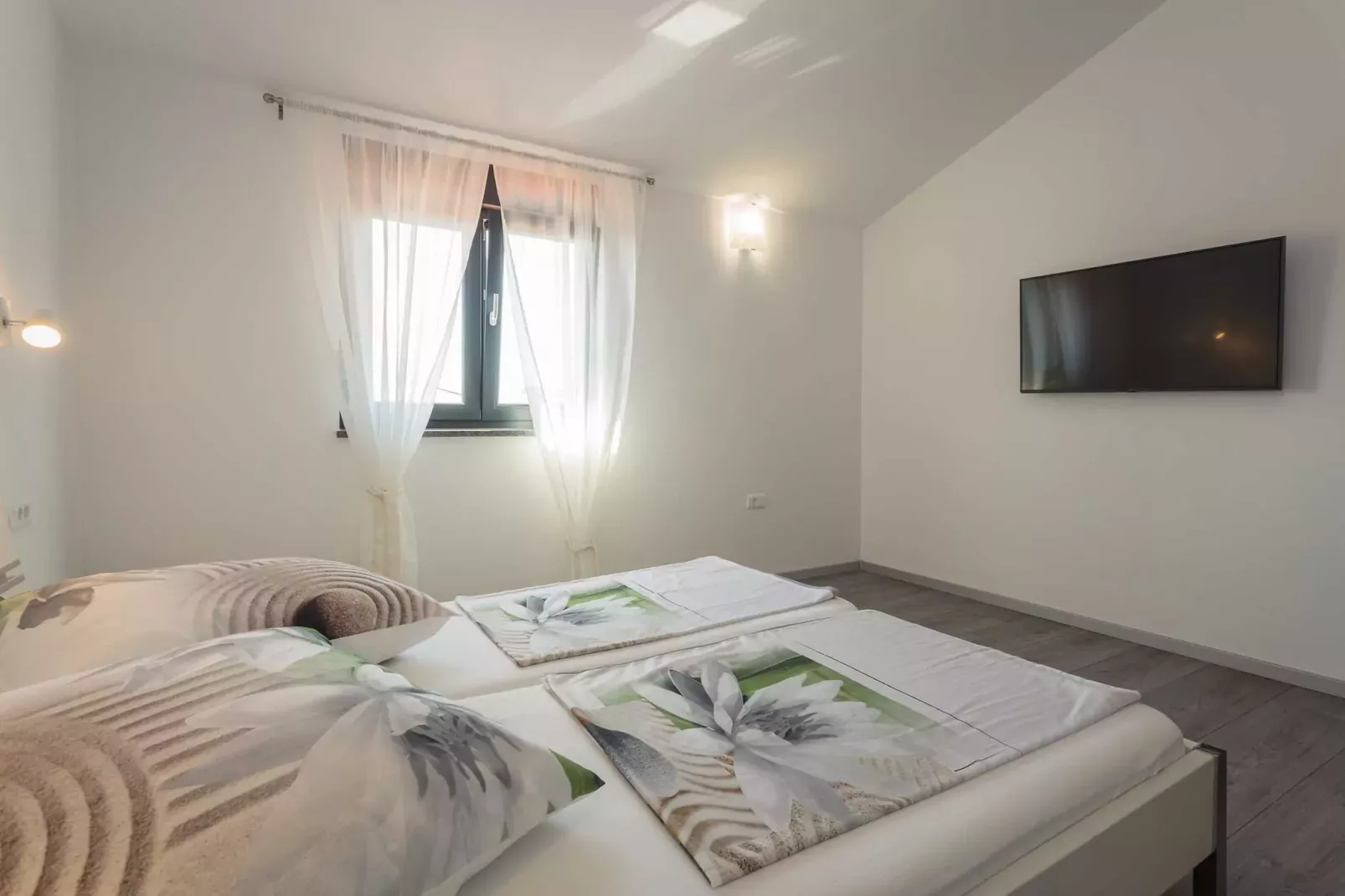 Villa Bavaria with Pool, Jacuzzi, Table Tennis-Slaapkamer