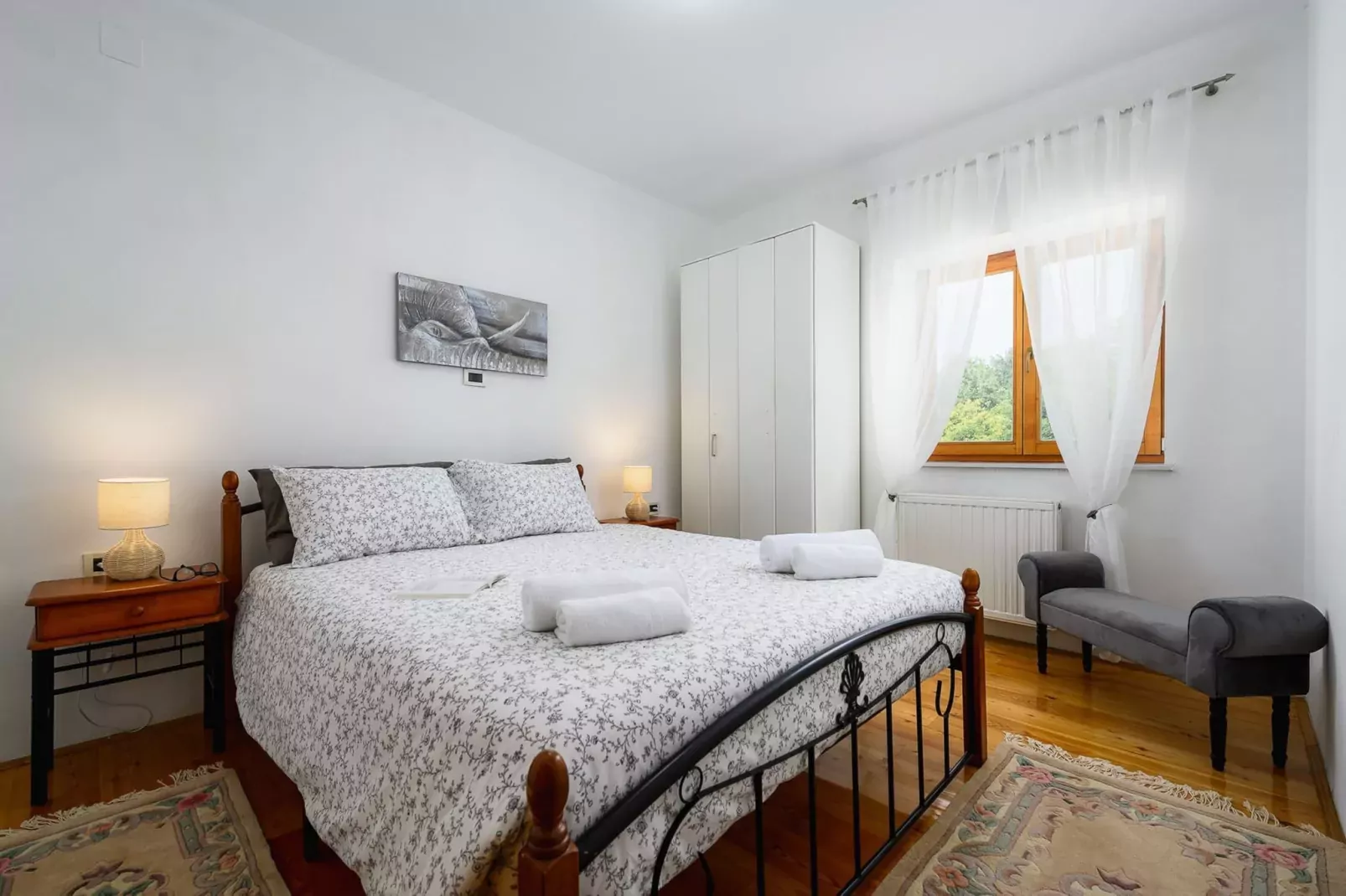Apartment Lara with Swimming Pool - Paradiz-Slaapkamer