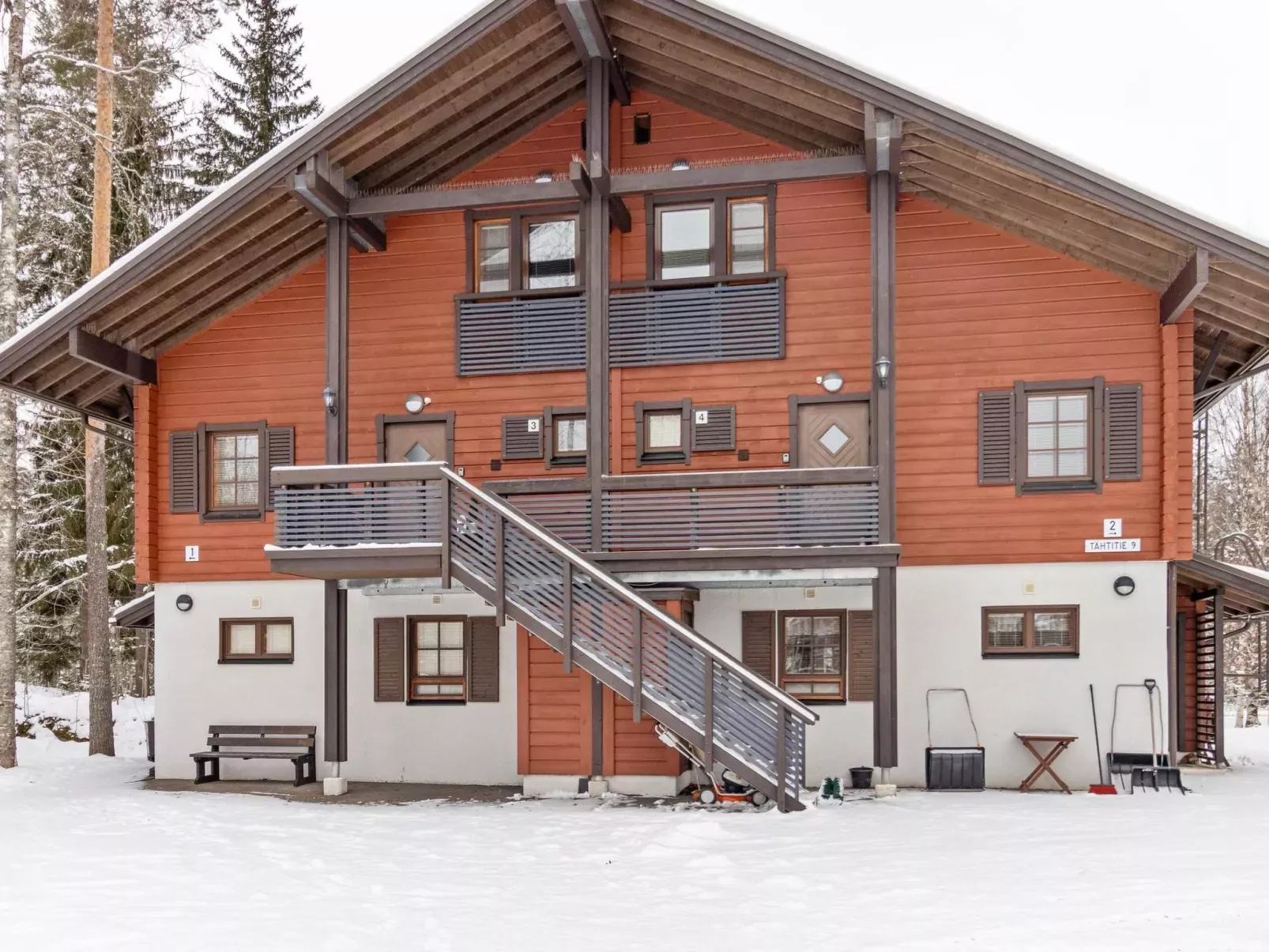 Alppitalo sinitähti 9 apt 1-Buiten