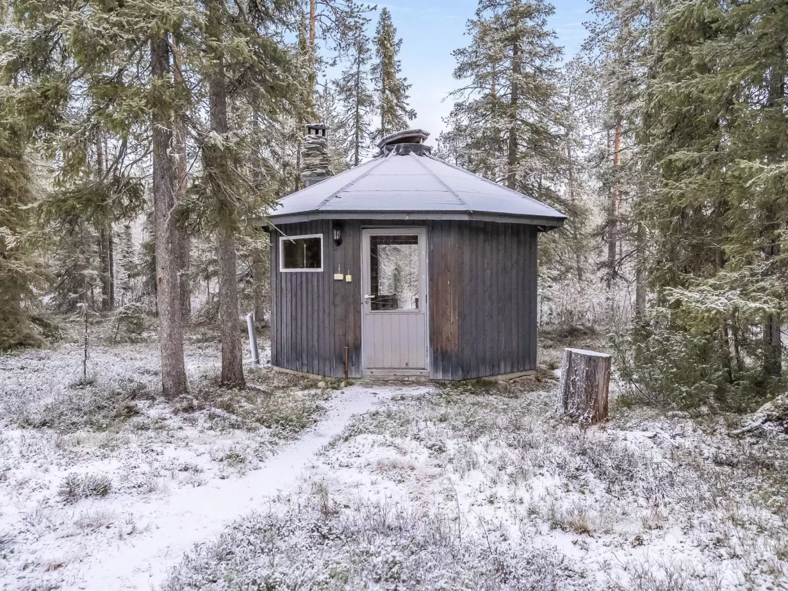 Pajalan honka-Buiten