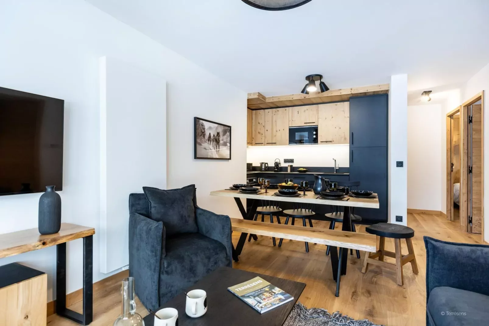 CHAPELLE DABONDANCE Le Flocon Blanc A48S-Eetkamer