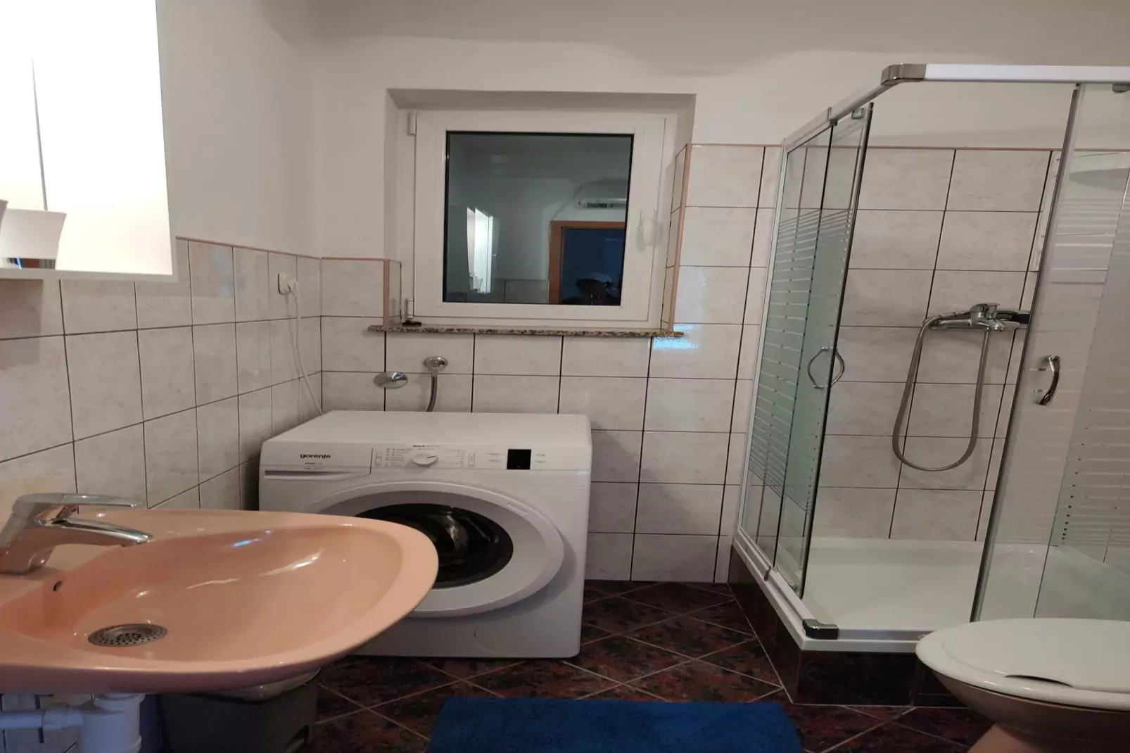 Apartment Lemi - three bedroom apartment-Badkamer