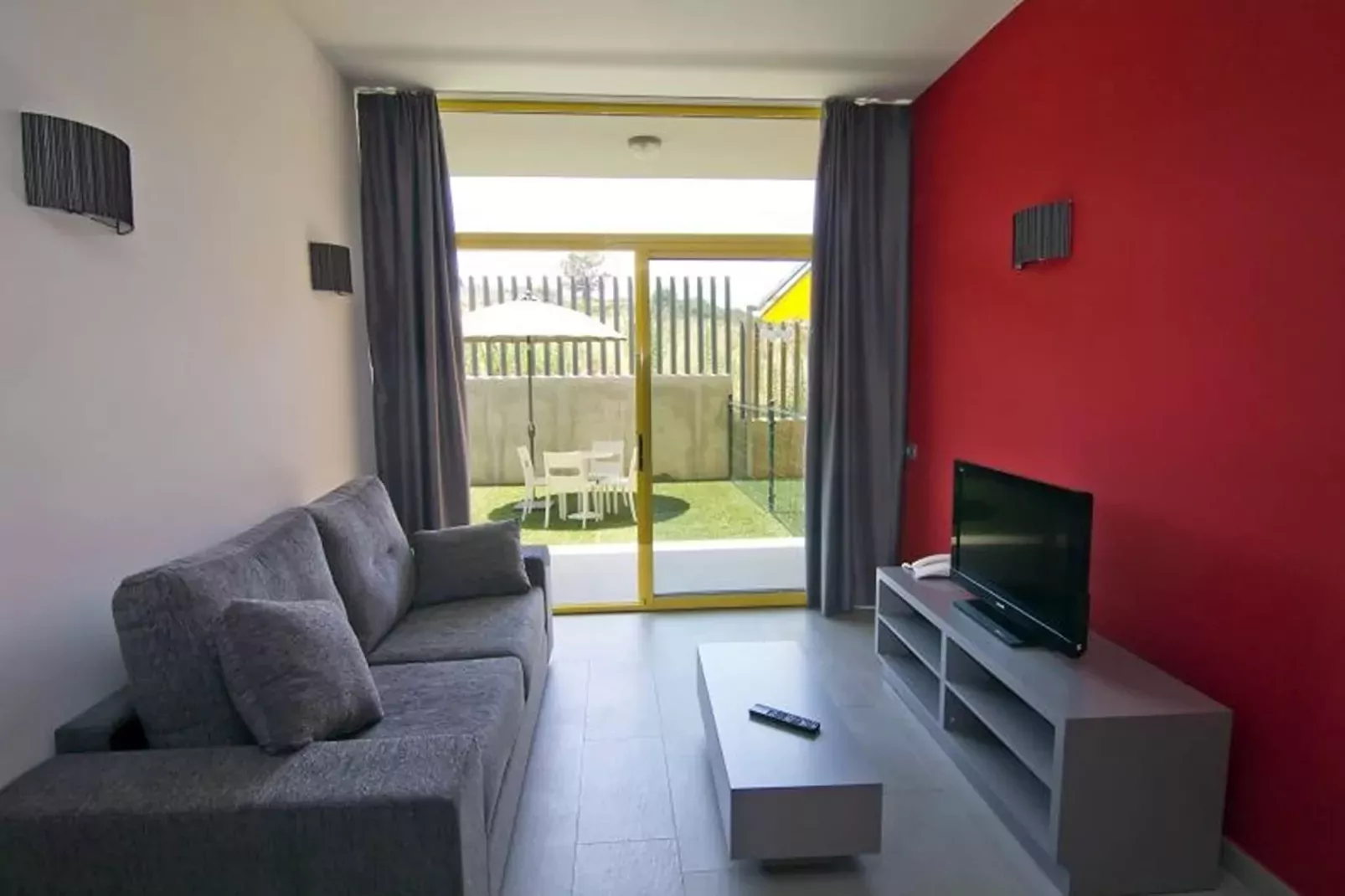 APOLO SUITES RENTALMAR 2/4-Woonkamer