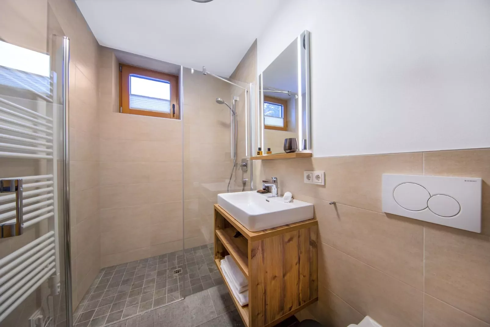 Nationalpark Chalet Schneespitze-Badkamer