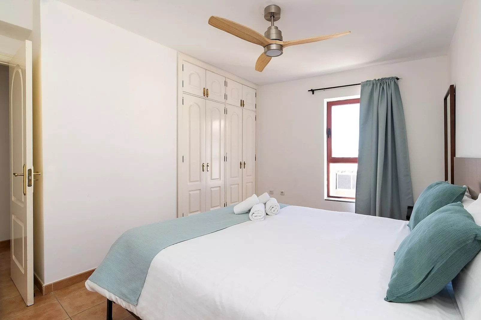Apartamento en playa Las Carmenes-Slaapkamer