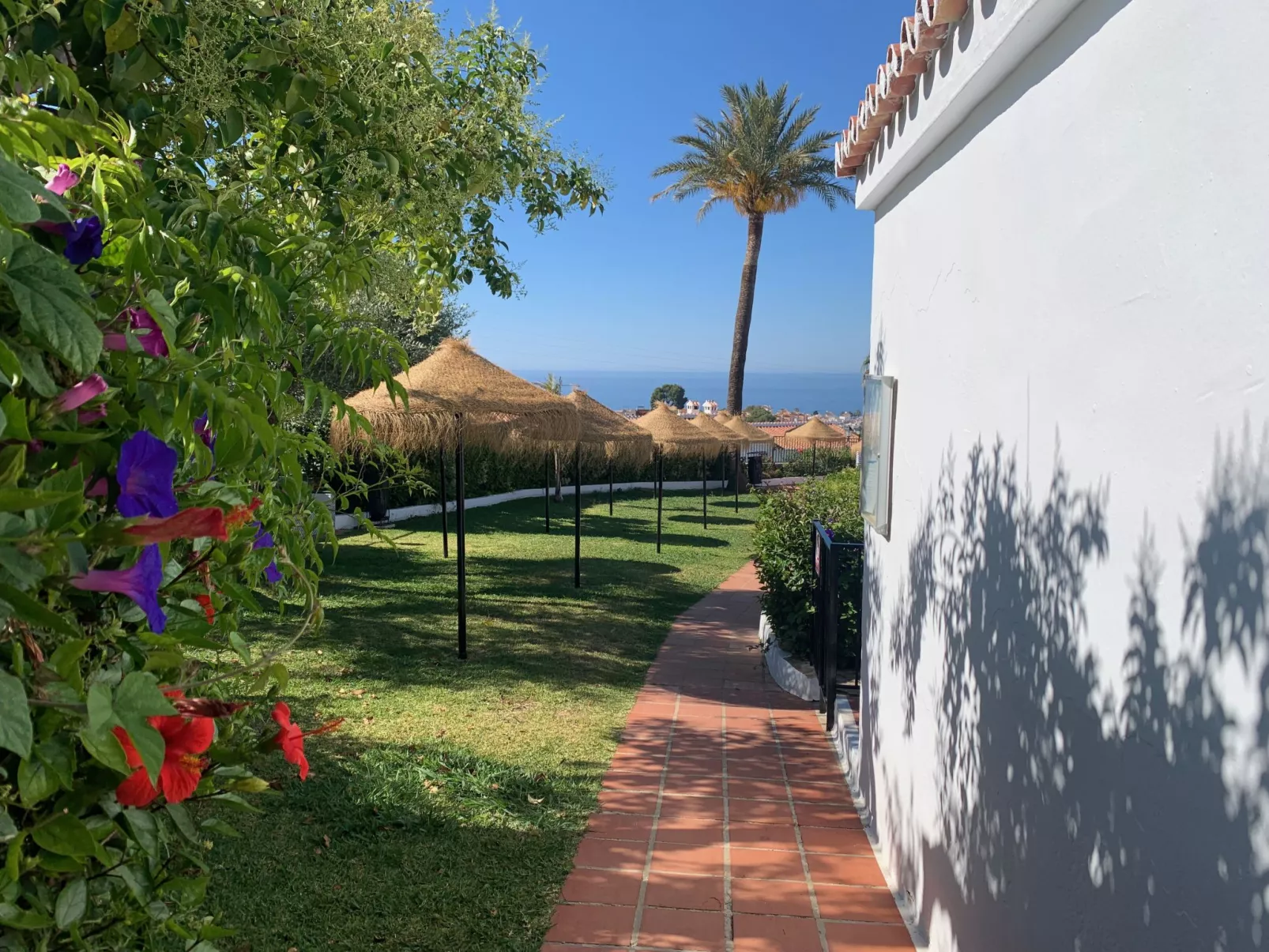 Los Geraneos de Capistrano-Buiten