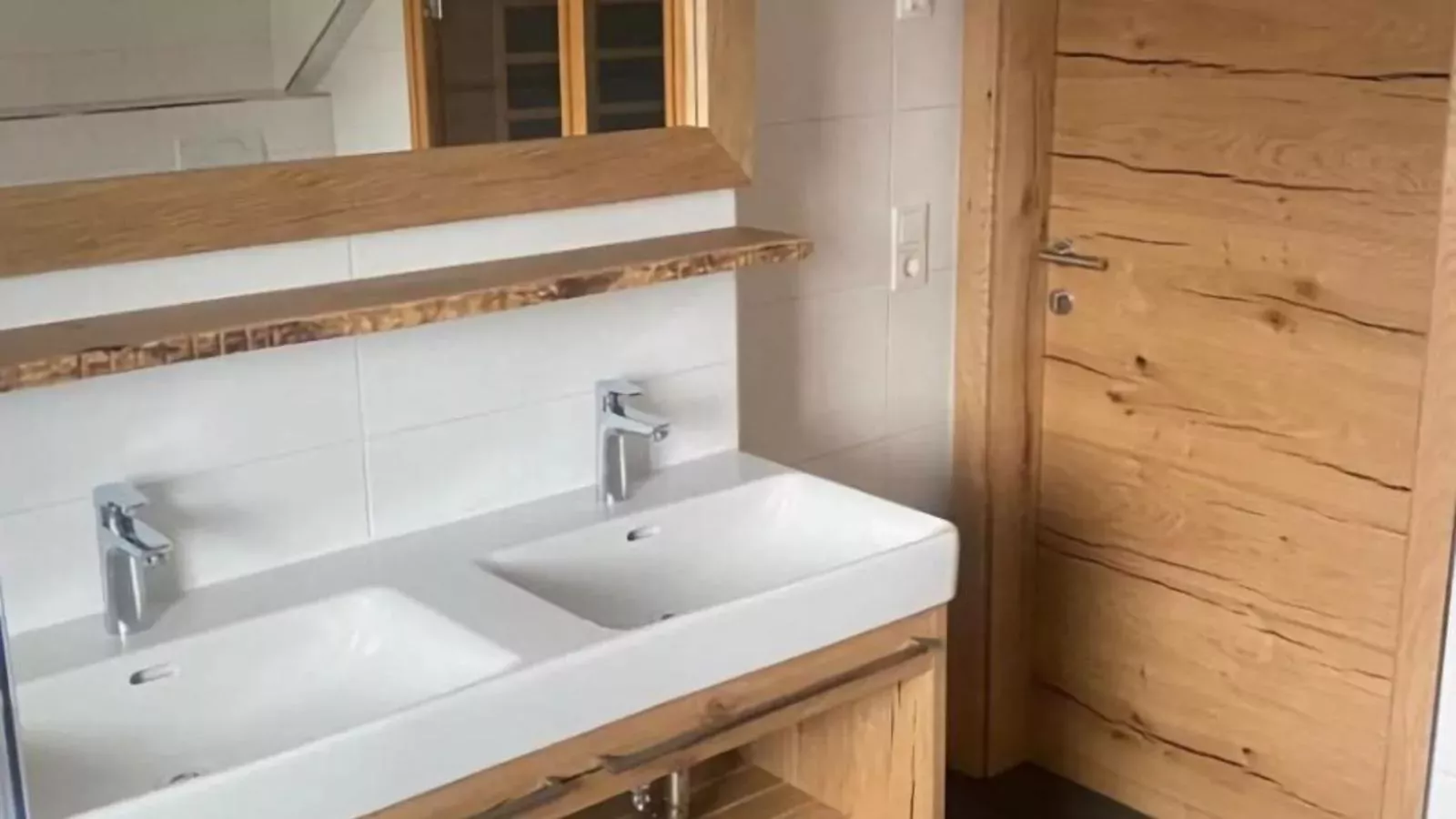 The Laerch-Badkamer