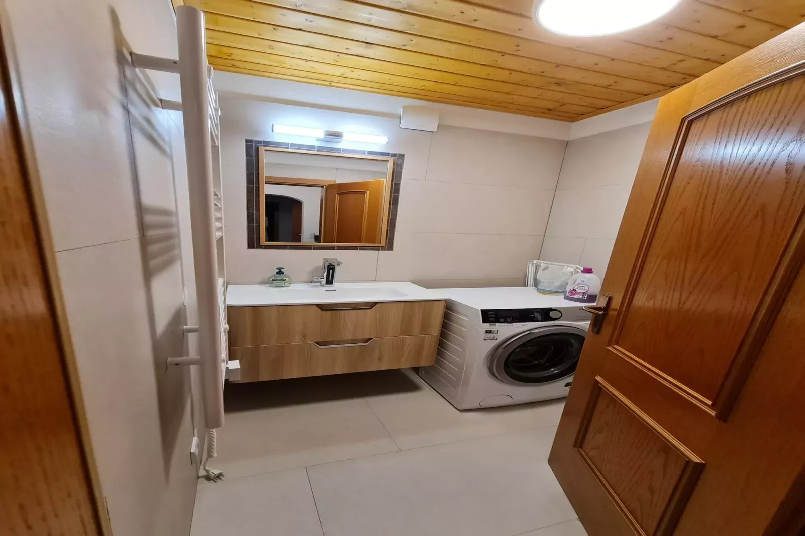 Haus Bruna-Badkamer