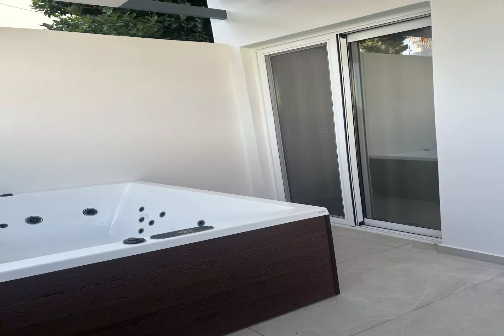 Secret Nest 8-Wellness