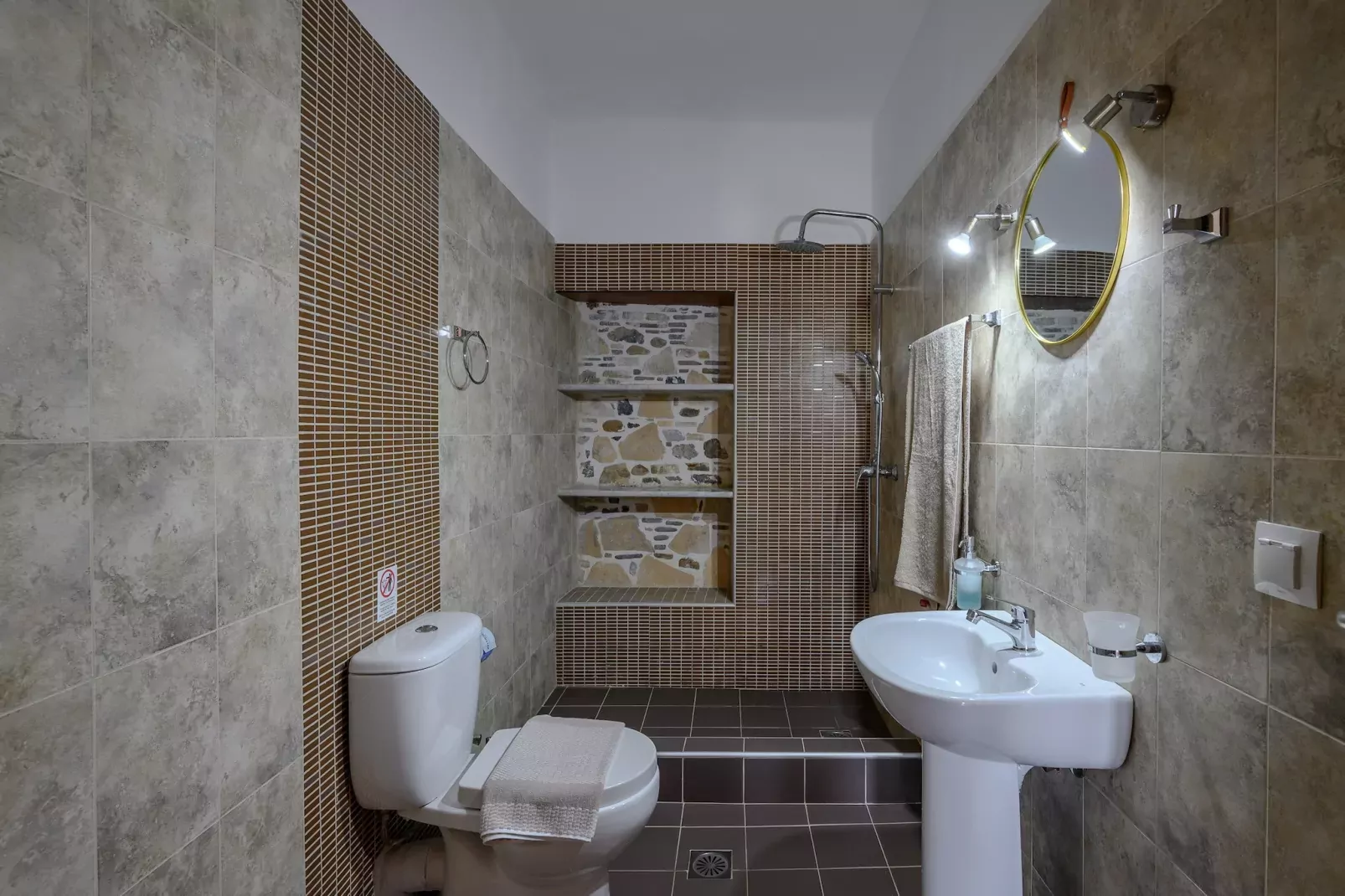 Stone Project 2-Badkamer