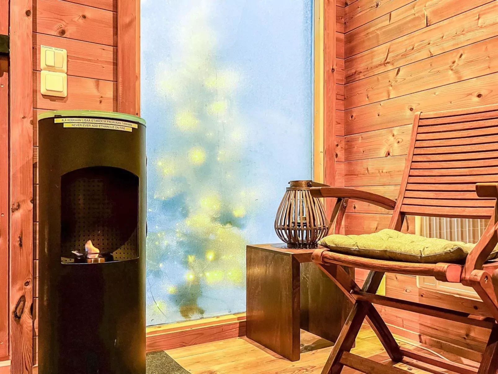 Samruam b aurora cabin-Binnen