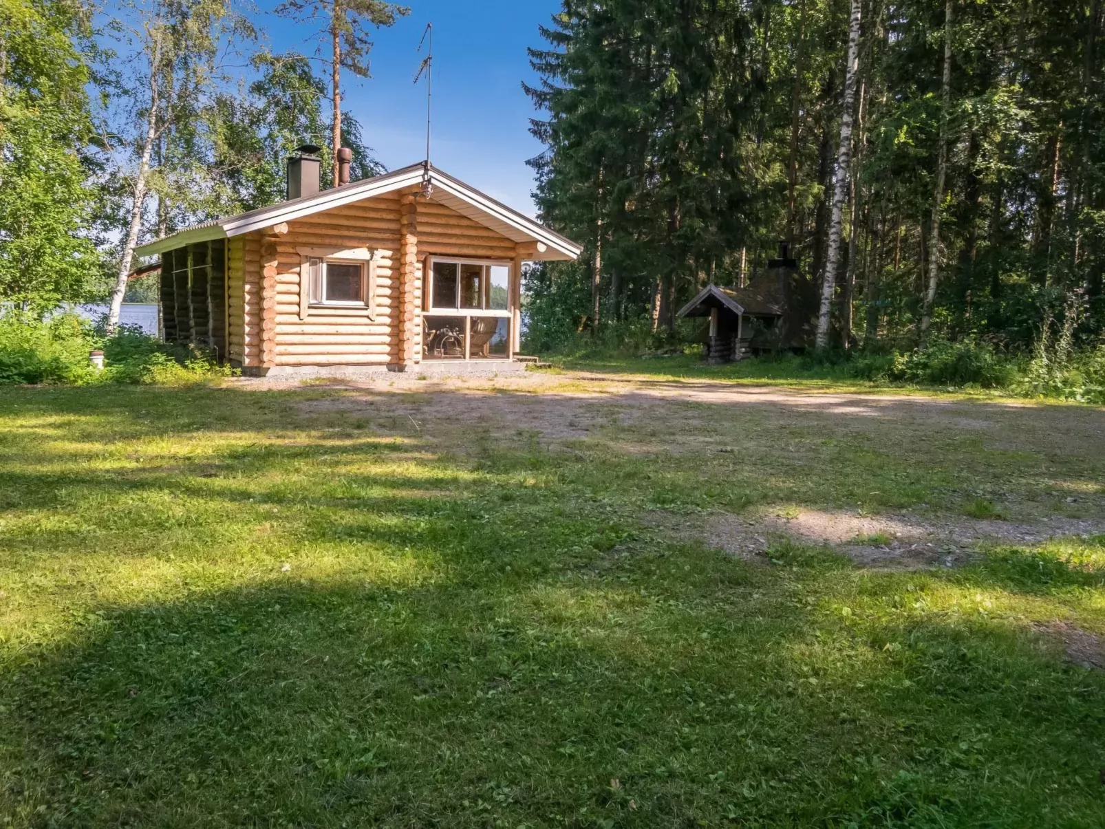 Lemmenmaja-Buiten