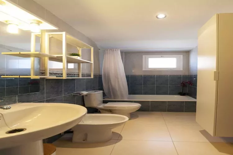 1234 MIRASOL con piscina-Badkamer