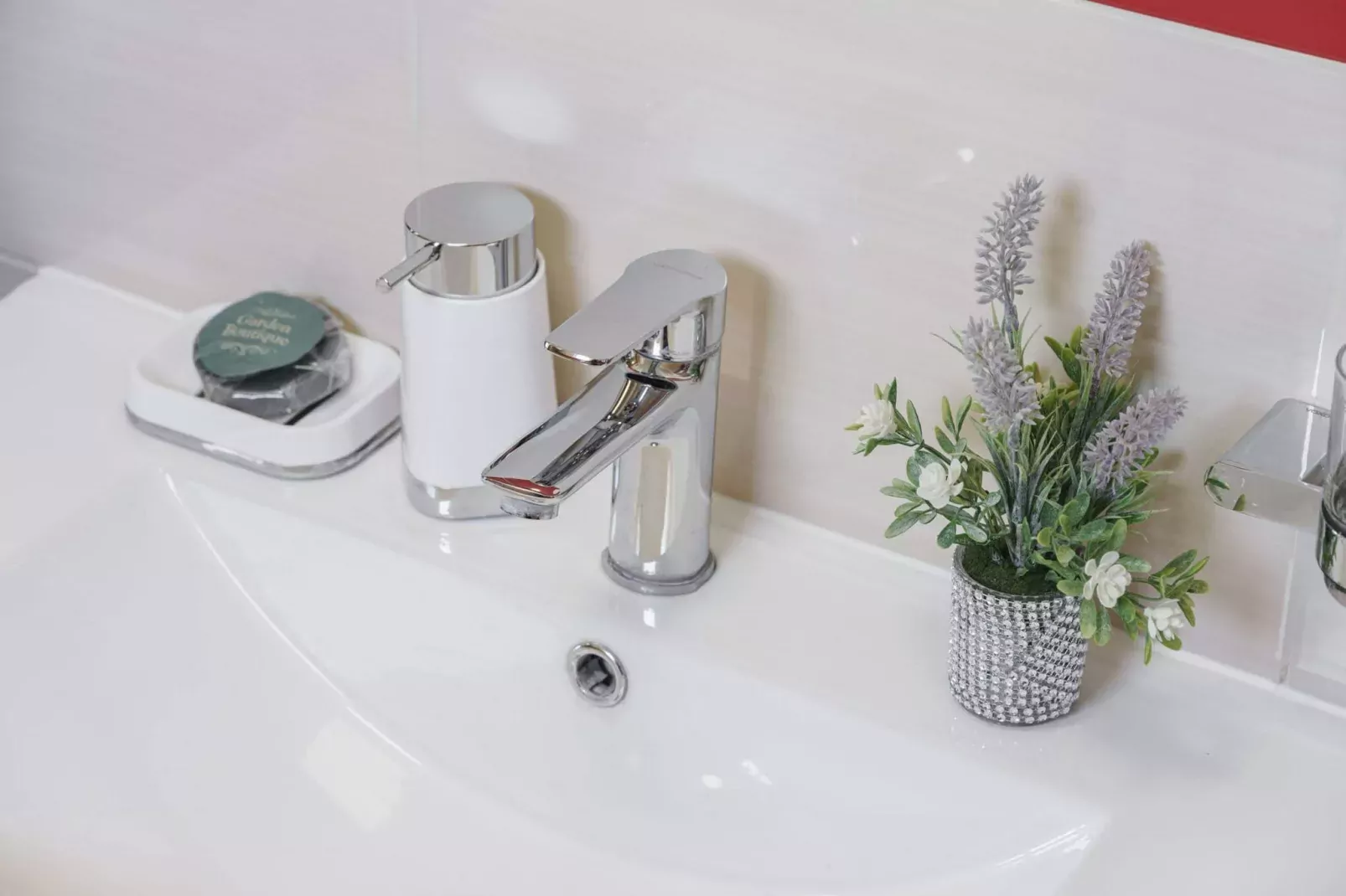 Garden Boutique Apartments - Silver-Badkamer