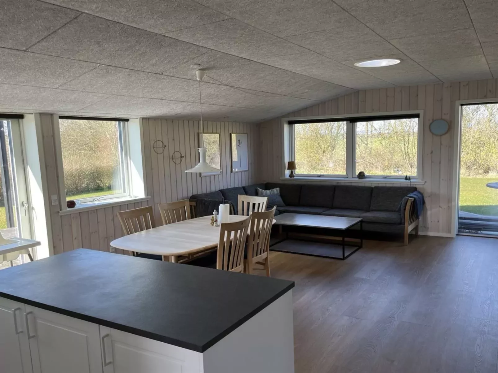 "Helmtrud" - 700m from the sea-Binnen