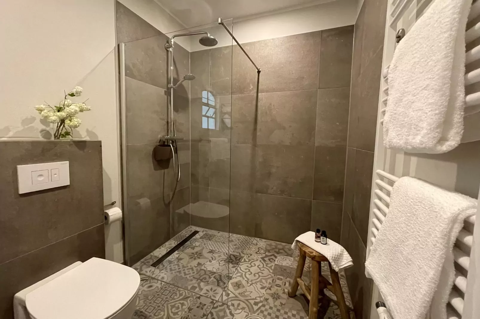 Familienurlaub in idyllischer Natur 4-Badkamer