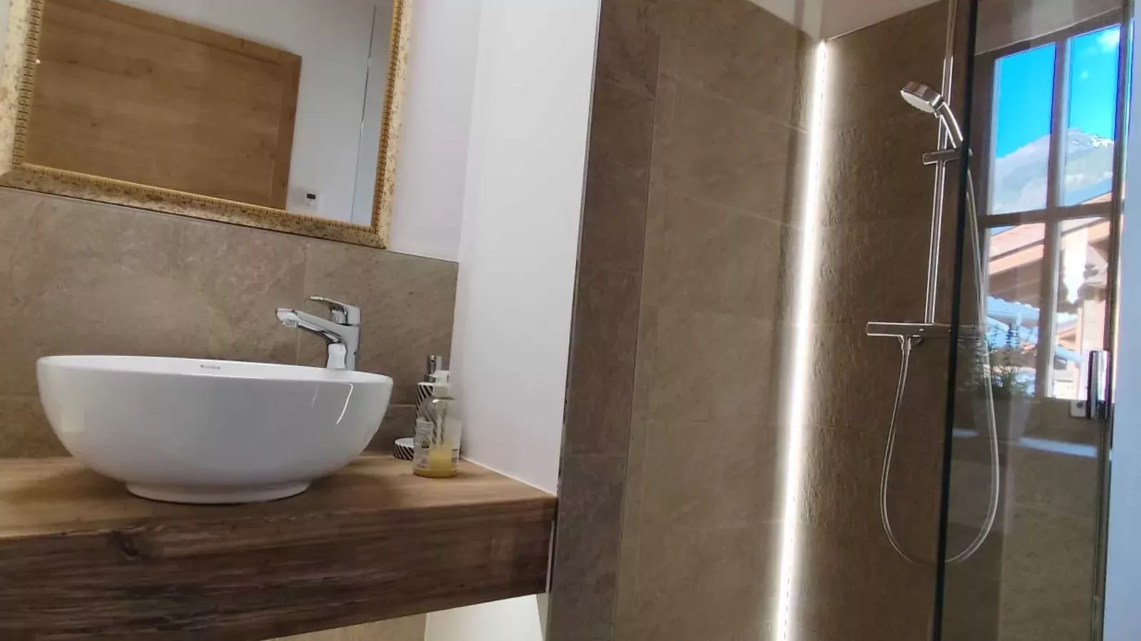 Liftblick Rauris-Badkamer