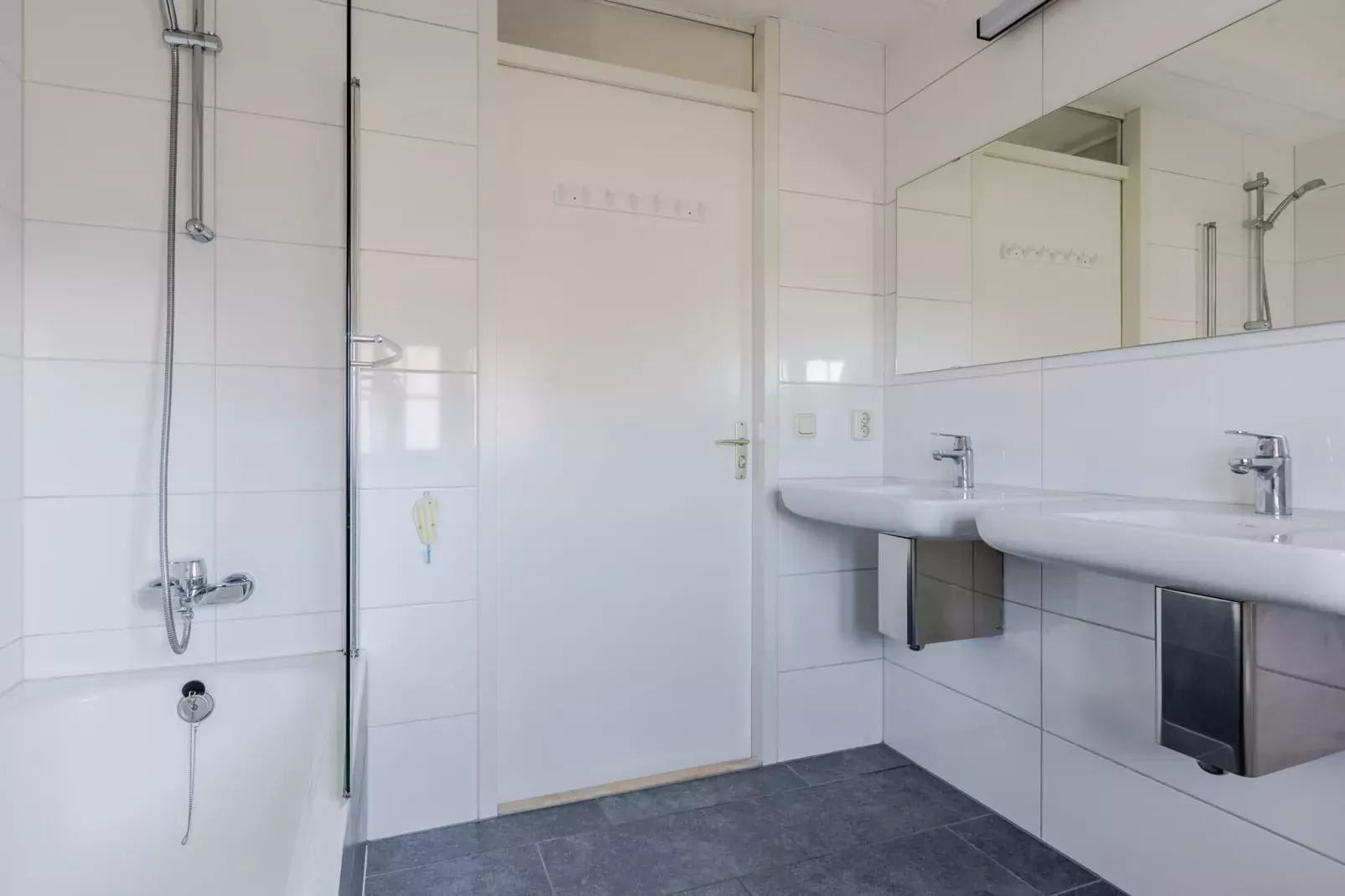 Buitenhof Domburg 12-Badkamer