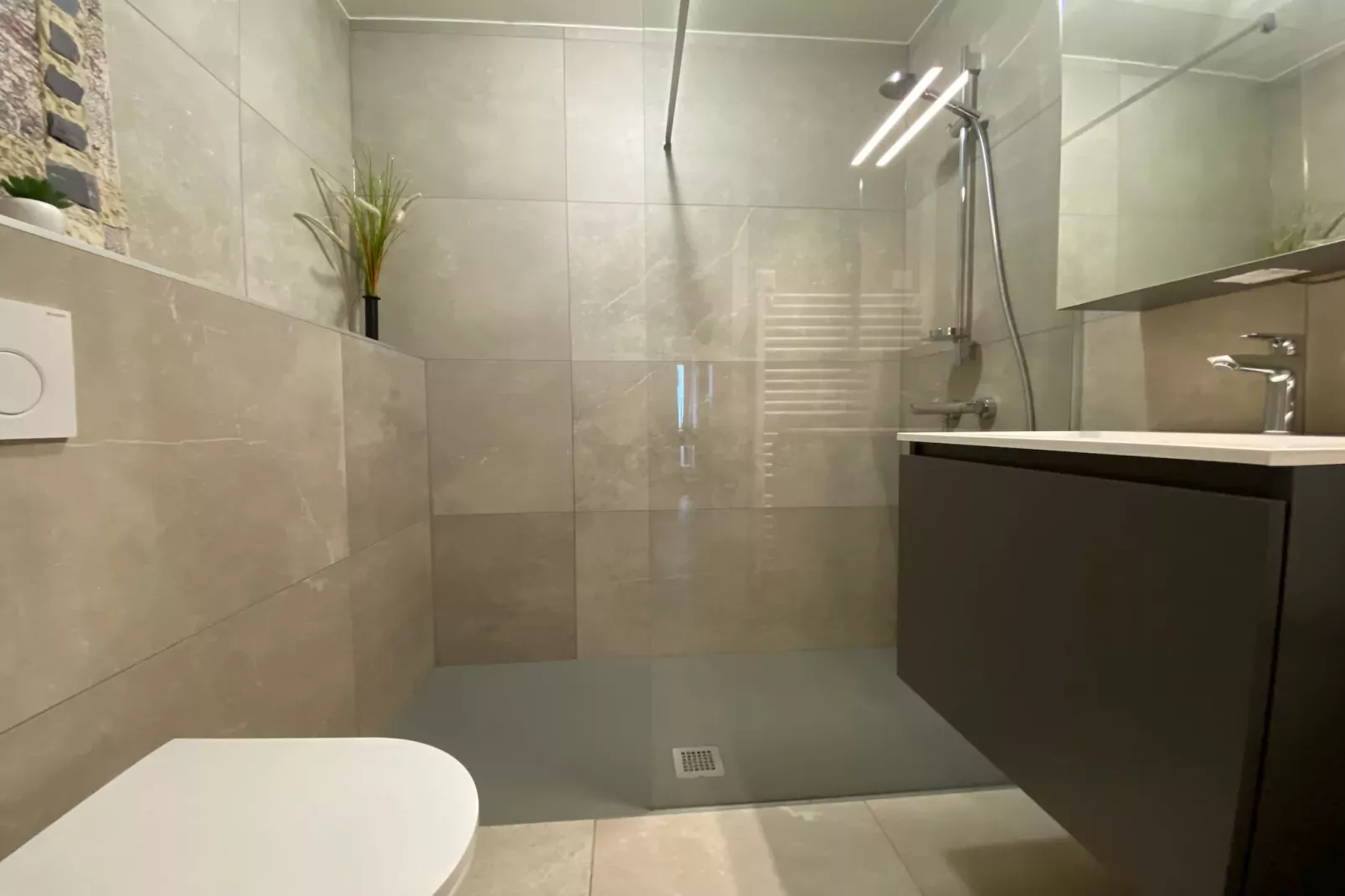 DUNEPANNE 0602BPK-Badkamer